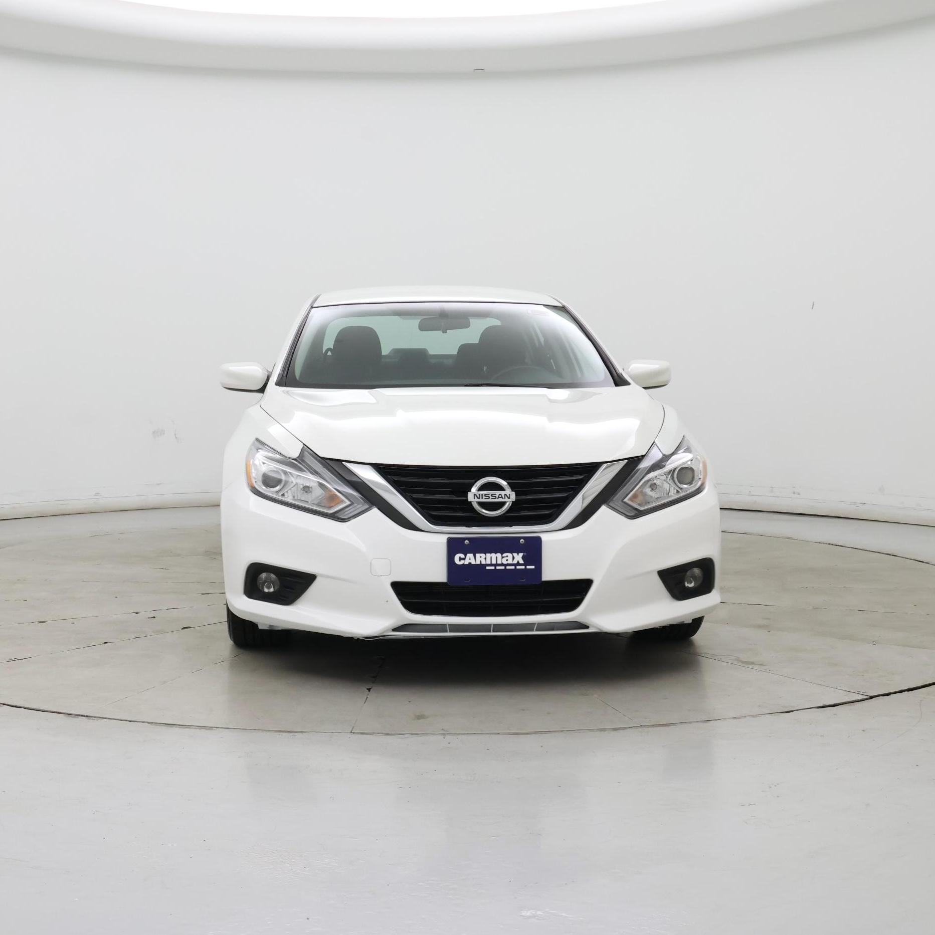 Thumbnail: 2018 Nissan Altima - 5
