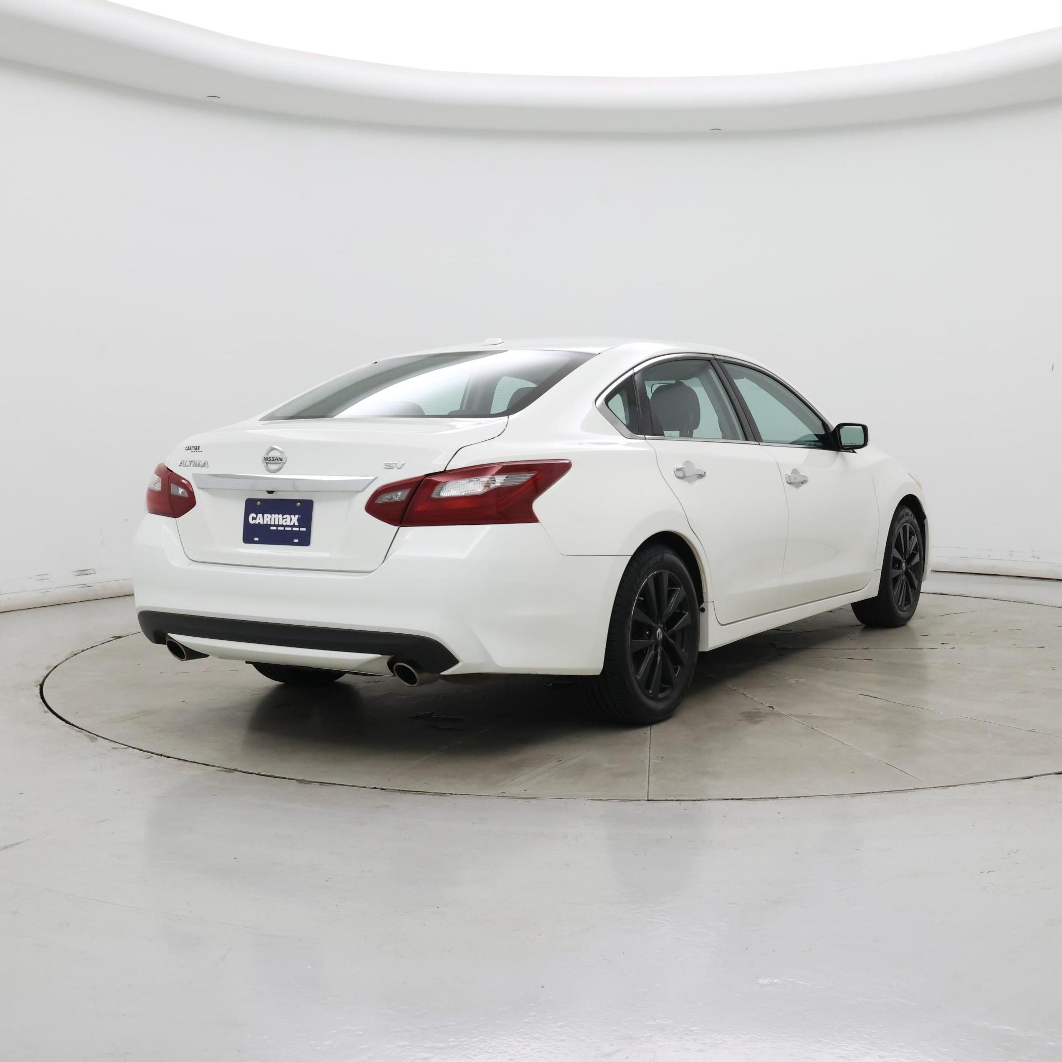 Thumbnail: 2018 Nissan Altima - 8
