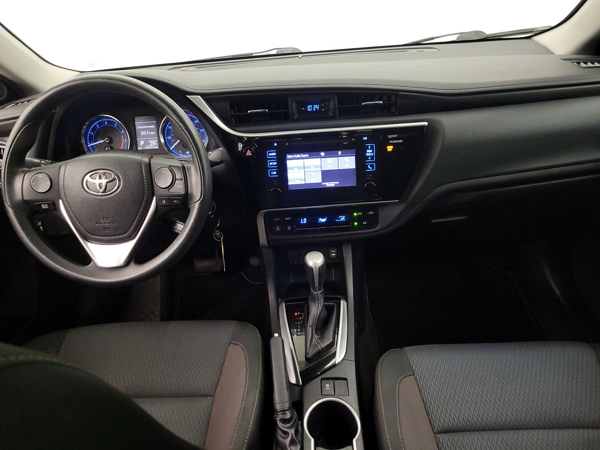 Thumbnail: 2017 Toyota Corolla - 9