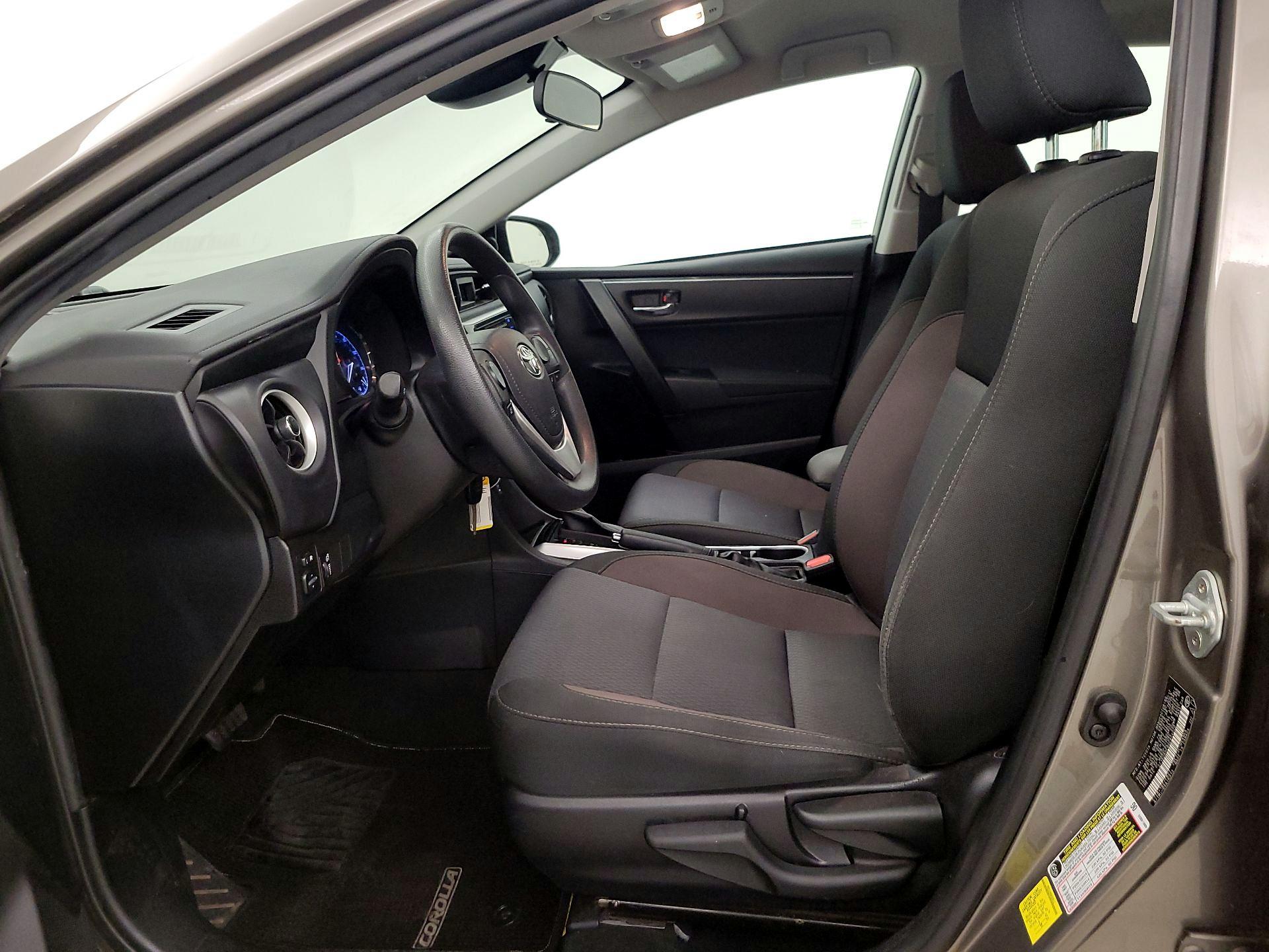 Thumbnail: 2017 Toyota Corolla - 11
