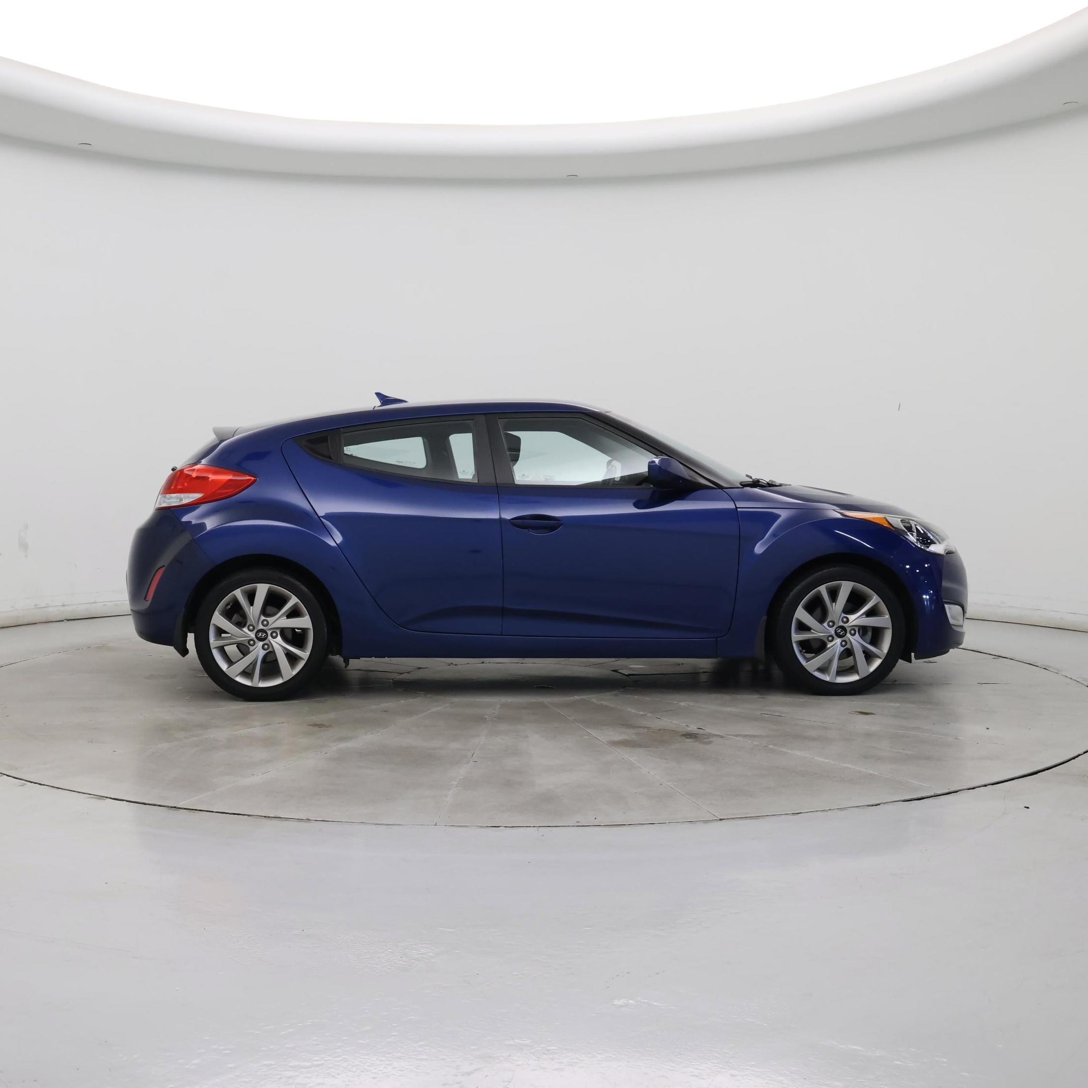 Thumbnail: 2017 Hyundai Veloster - 7