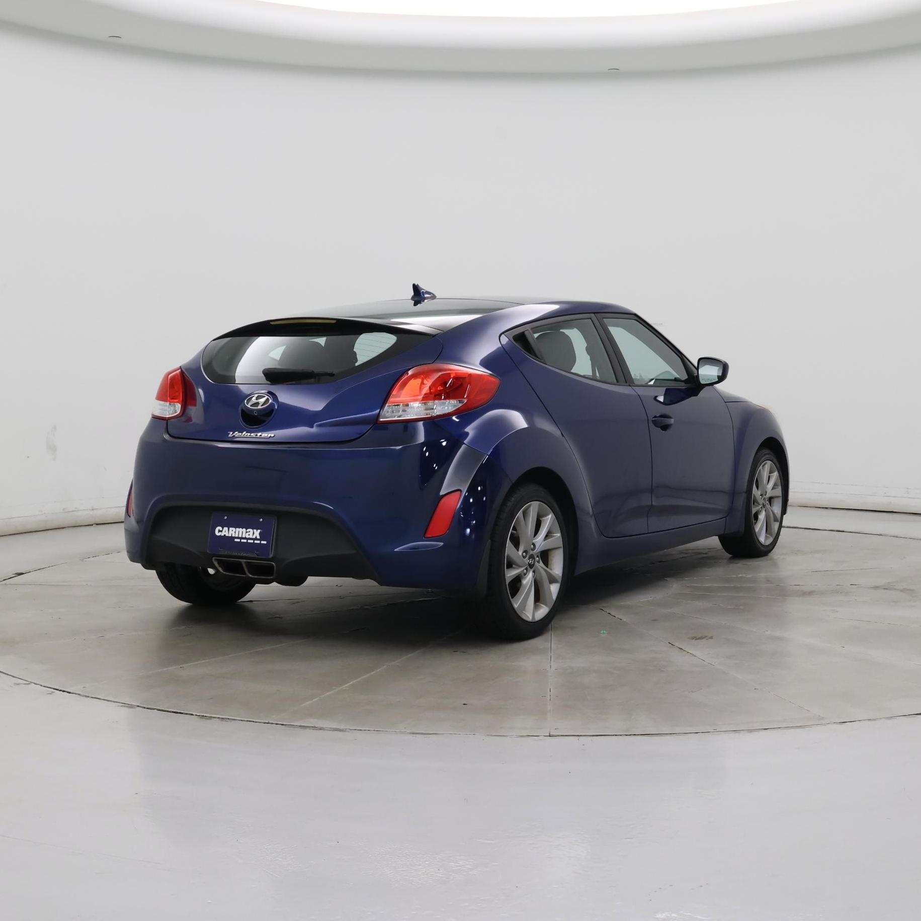 Thumbnail: 2017 Hyundai Veloster - 8