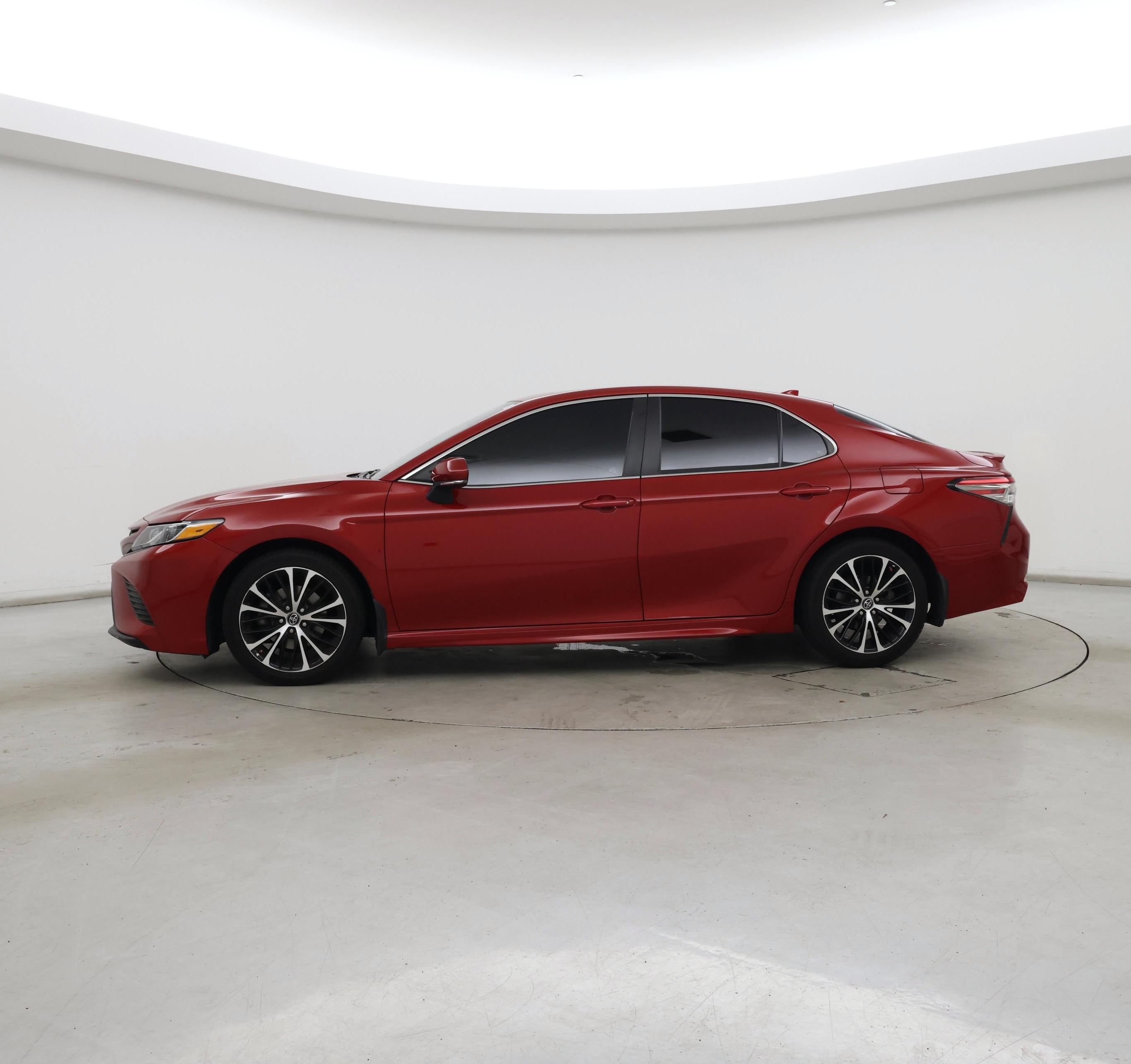 Thumbnail: 2019 Toyota Camry - 3