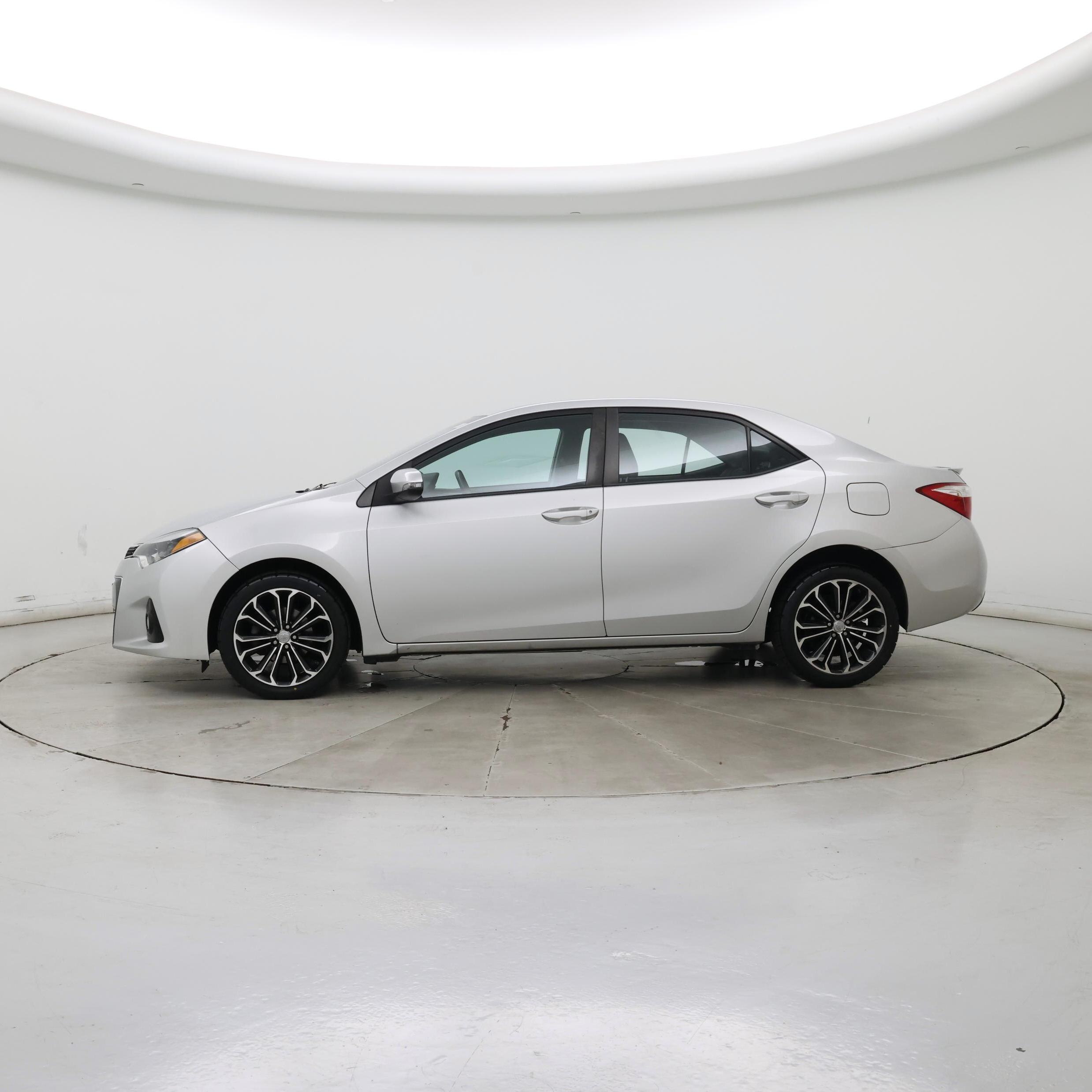 Thumbnail: 2014 Toyota Corolla - 3