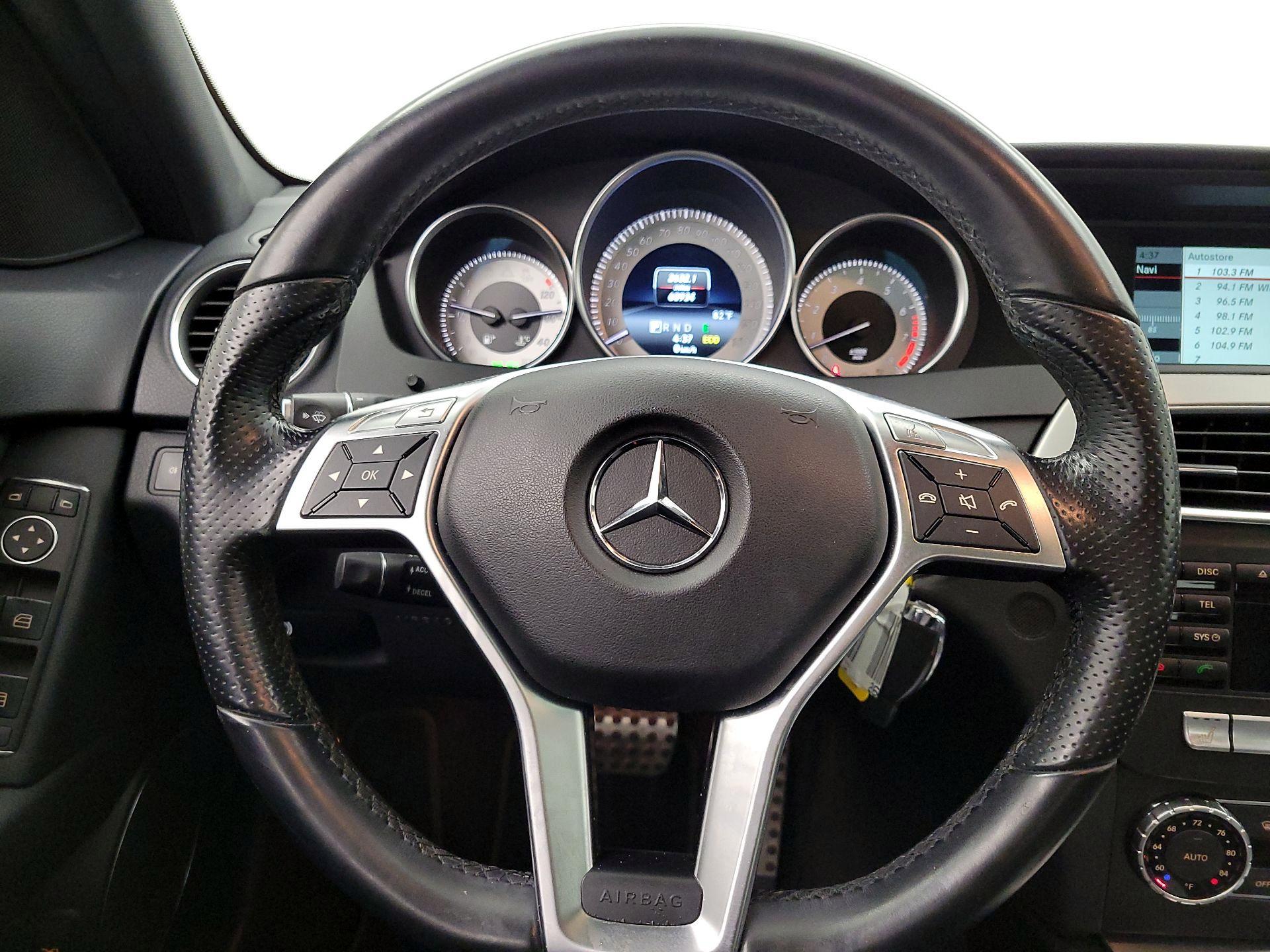 Thumbnail: 2014 Mercedes-Benz C-Class - 10