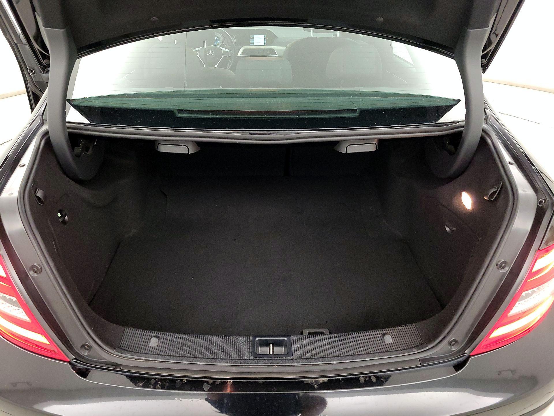 Thumbnail: 2014 Mercedes-Benz C-Class - 20