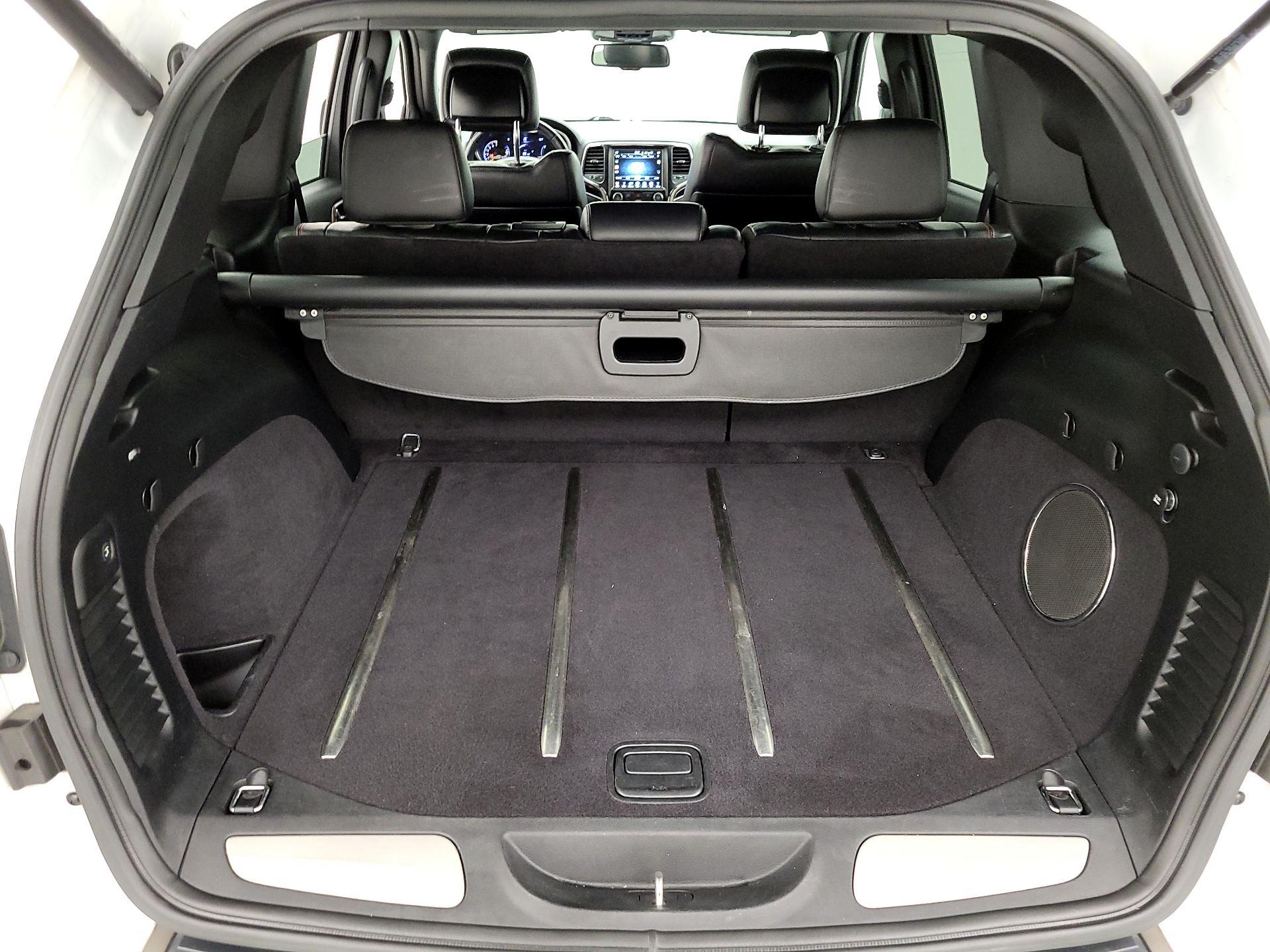 Thumbnail: 2016 Jeep Grand Cherokee - 20