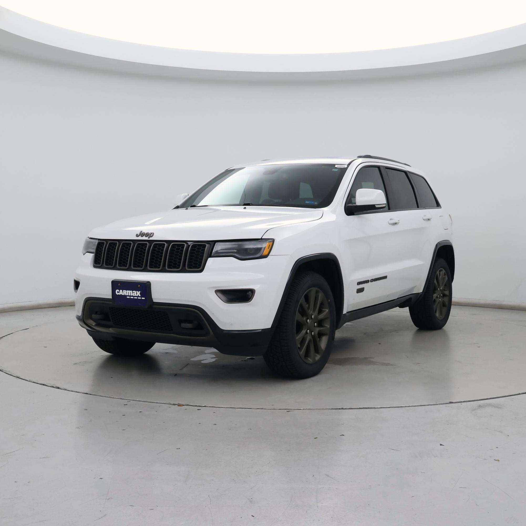 Thumbnail: 2016 Jeep Grand Cherokee - 4