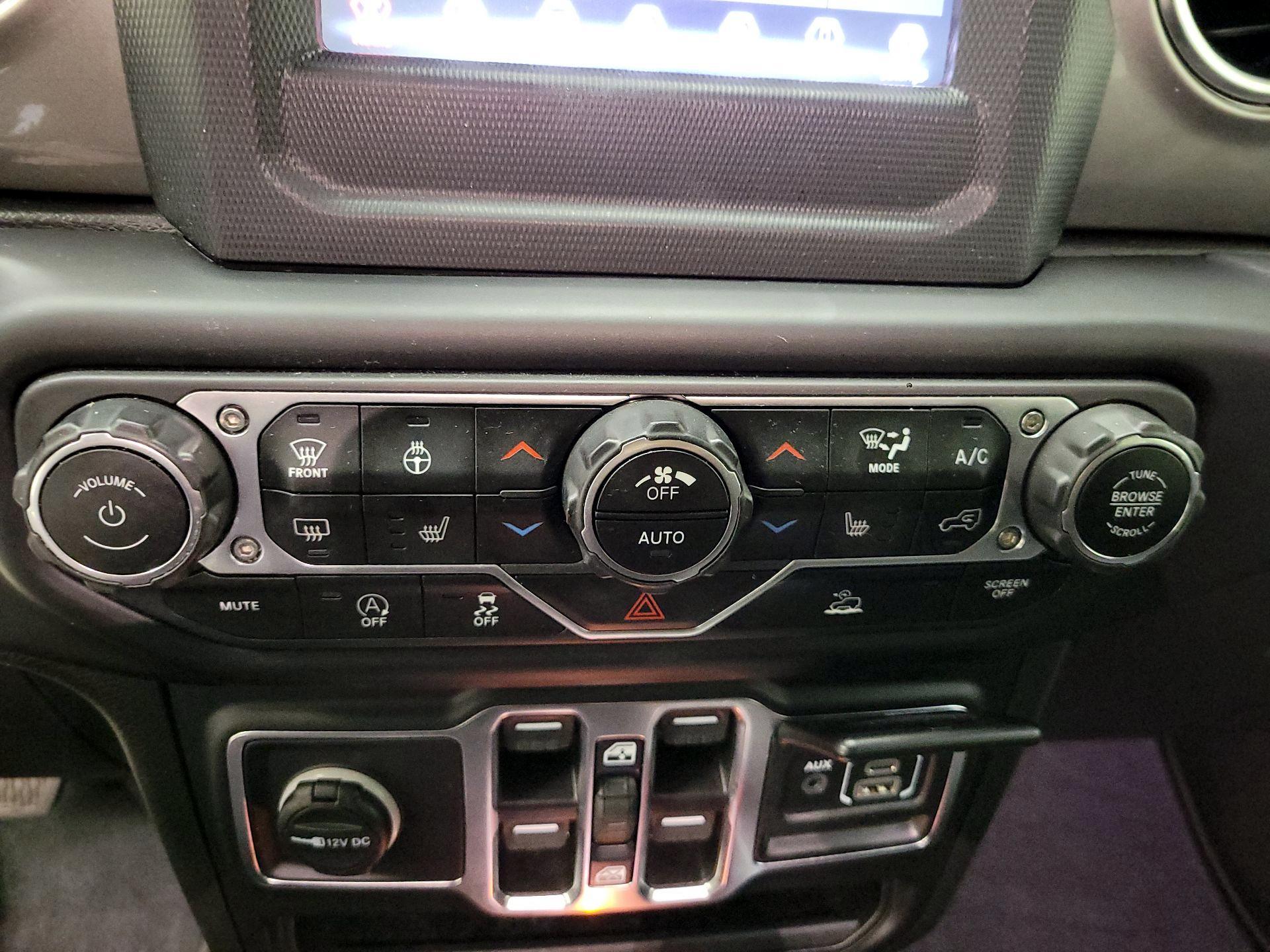 Thumbnail: 2021 Jeep Wrangler - 16