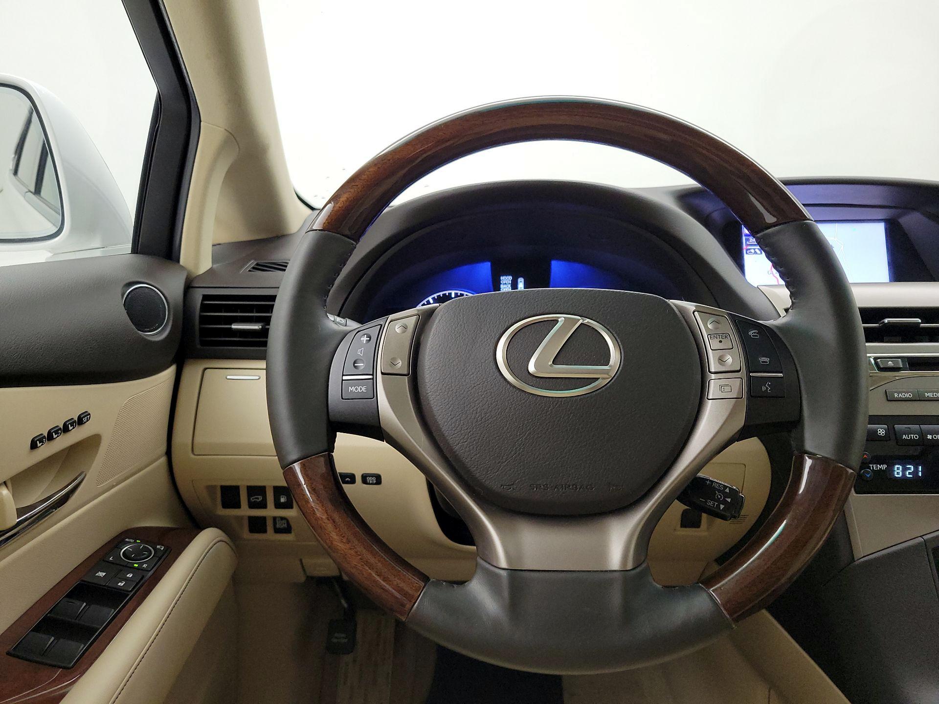 Thumbnail: 2015 Lexus RX - 10