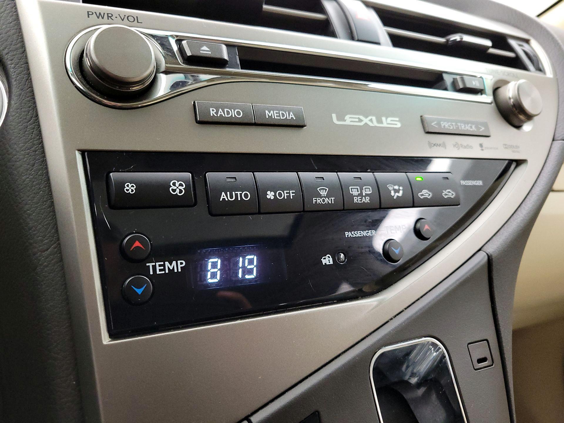 Thumbnail: 2015 Lexus RX - 17
