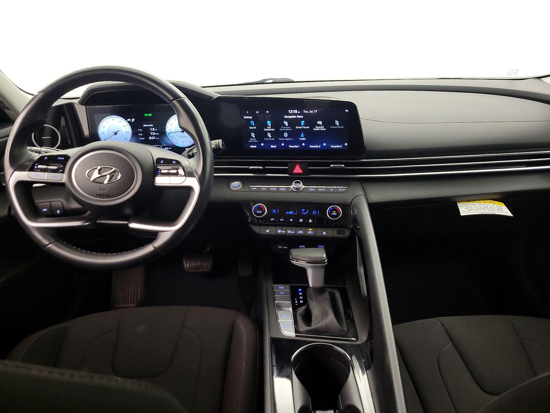 Thumbnail: 2023 Hyundai Elantra - 9