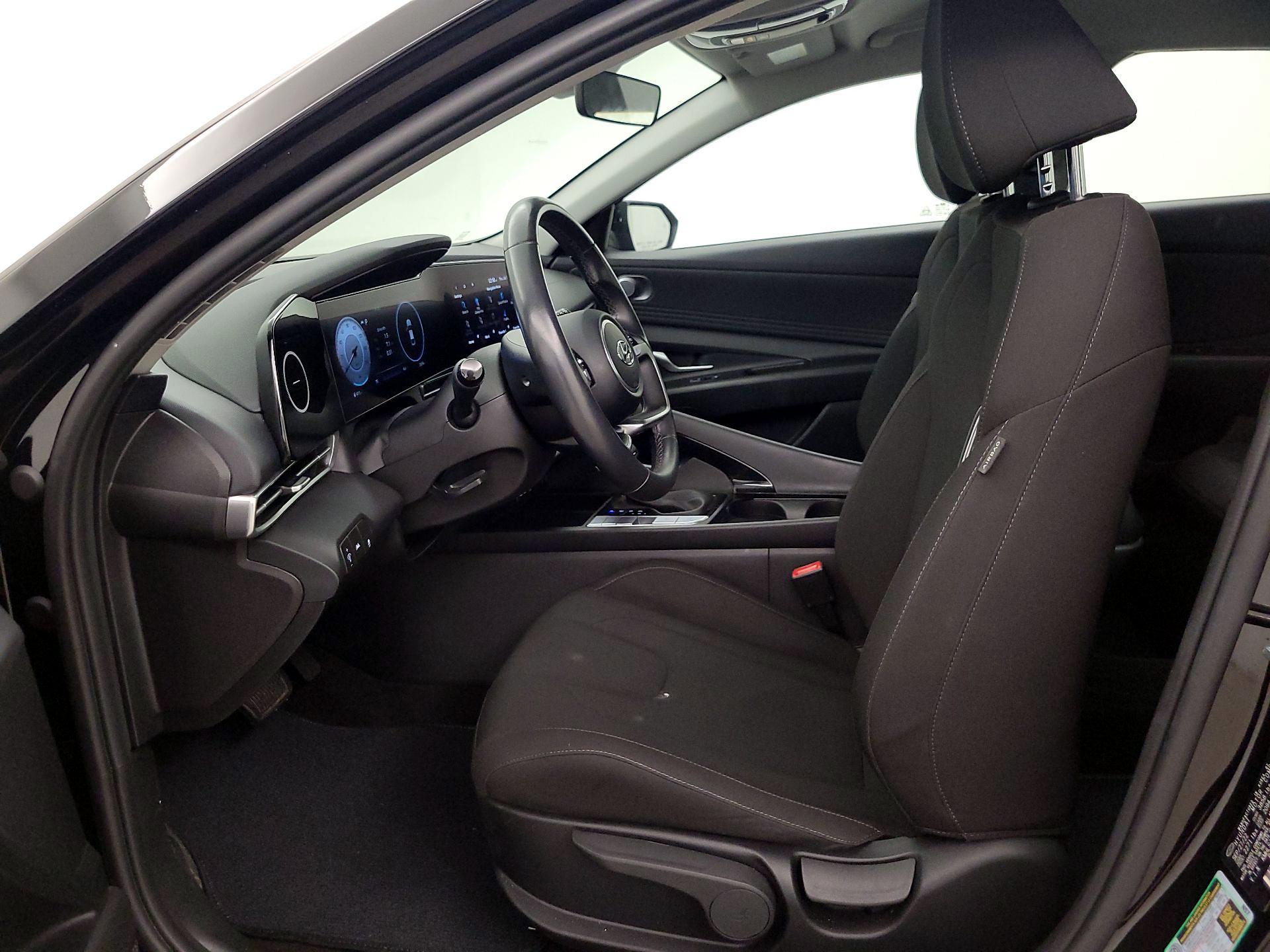 Thumbnail: 2023 Hyundai Elantra - 11