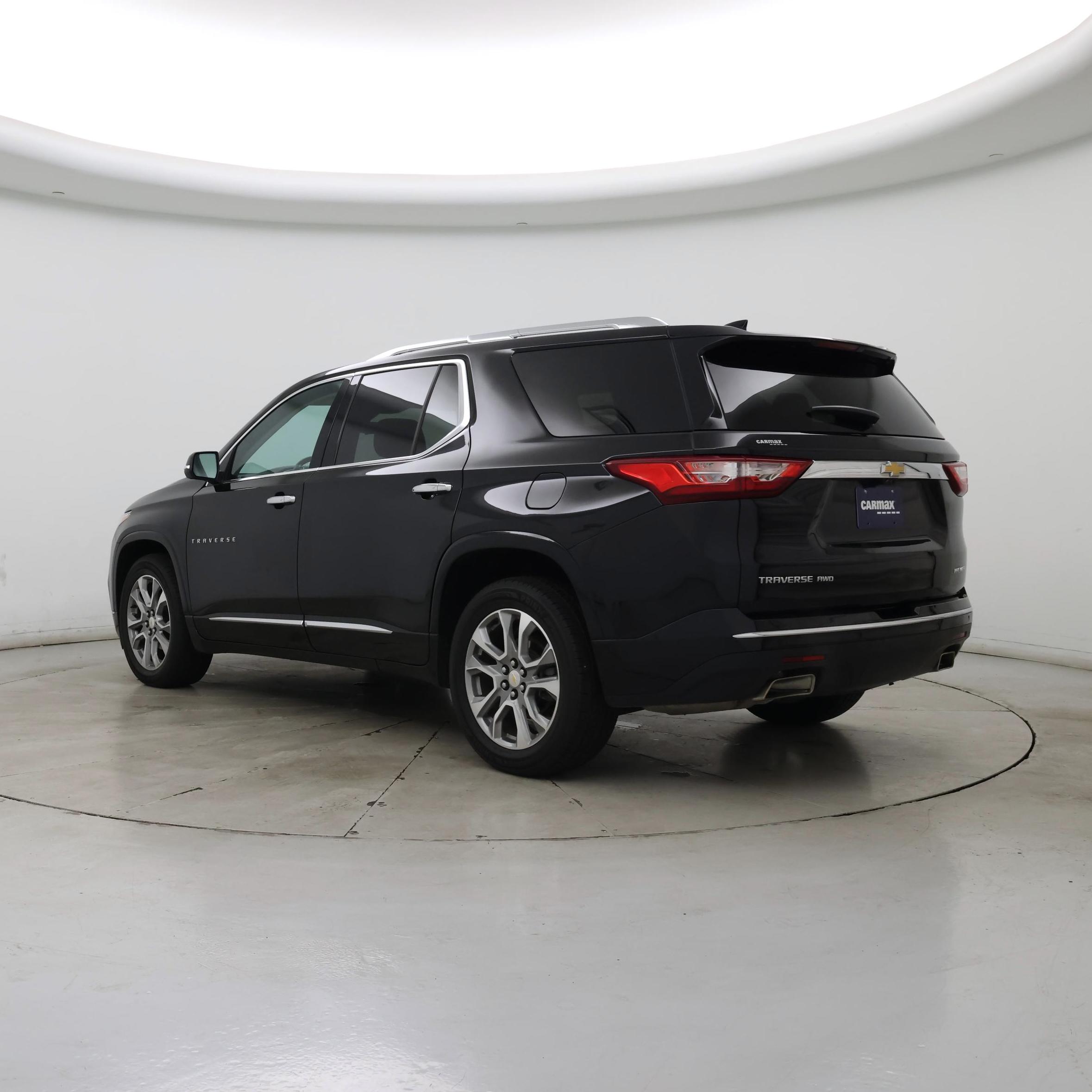 Thumbnail: 2021 Chevrolet Traverse - 2