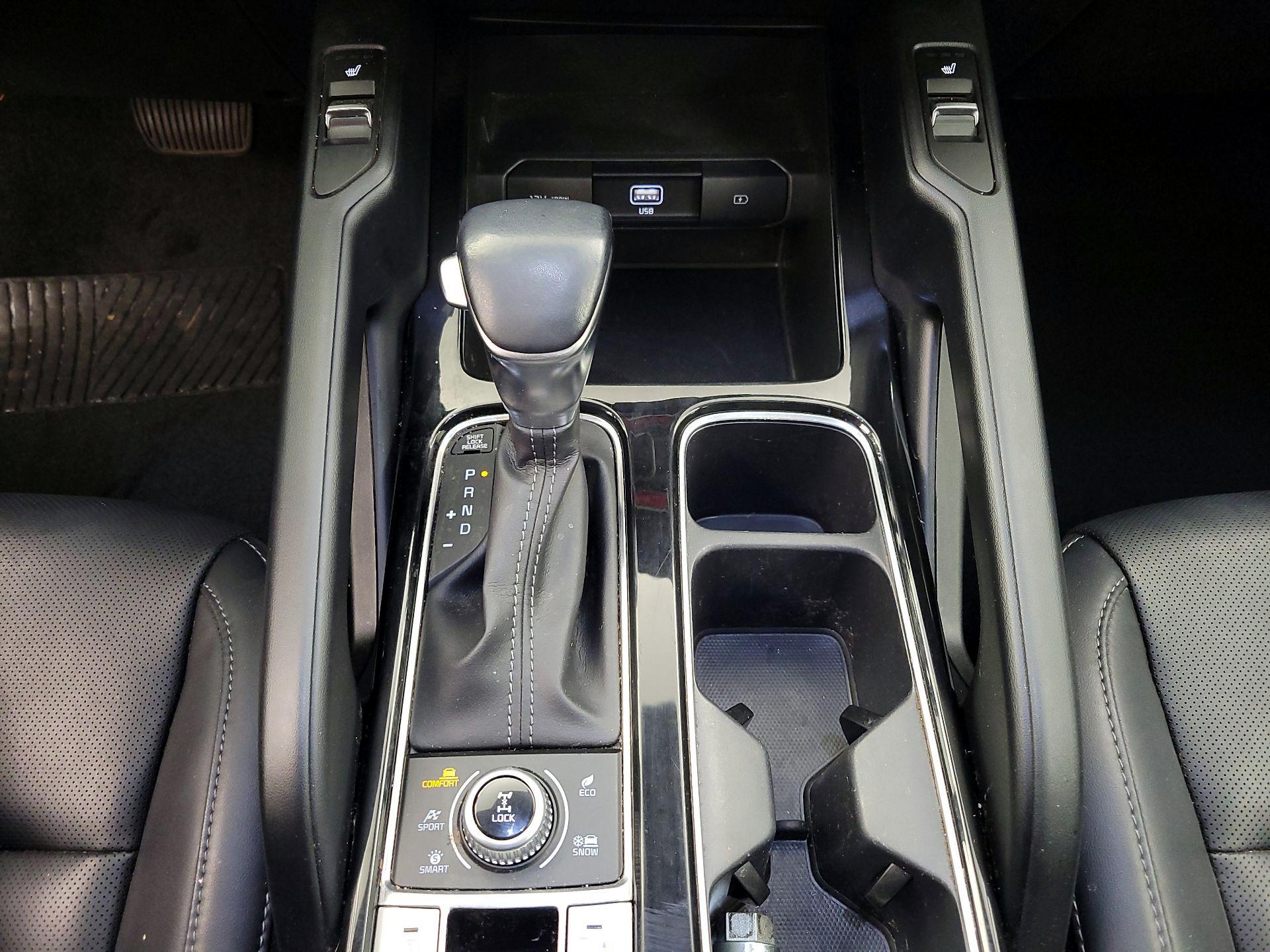 Thumbnail: 2021 Kia Telluride - 17
