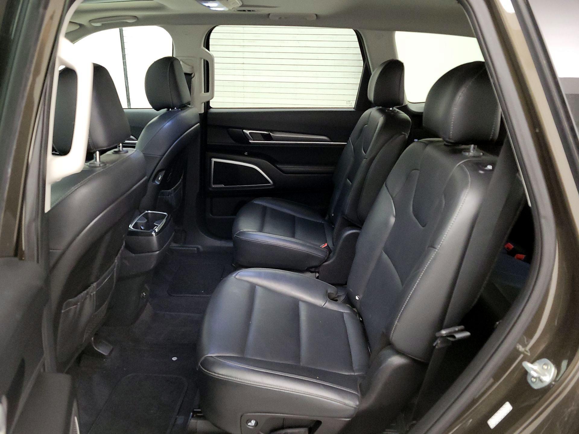 Thumbnail: 2021 Kia Telluride - 20