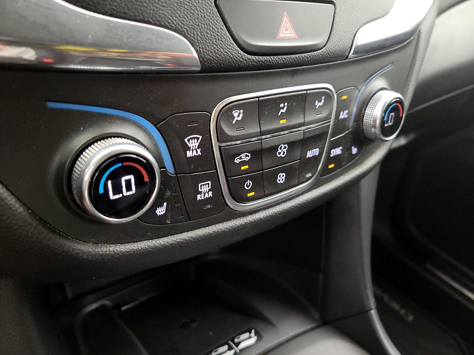 Thumbnail: 2020 Chevrolet Equinox - 16