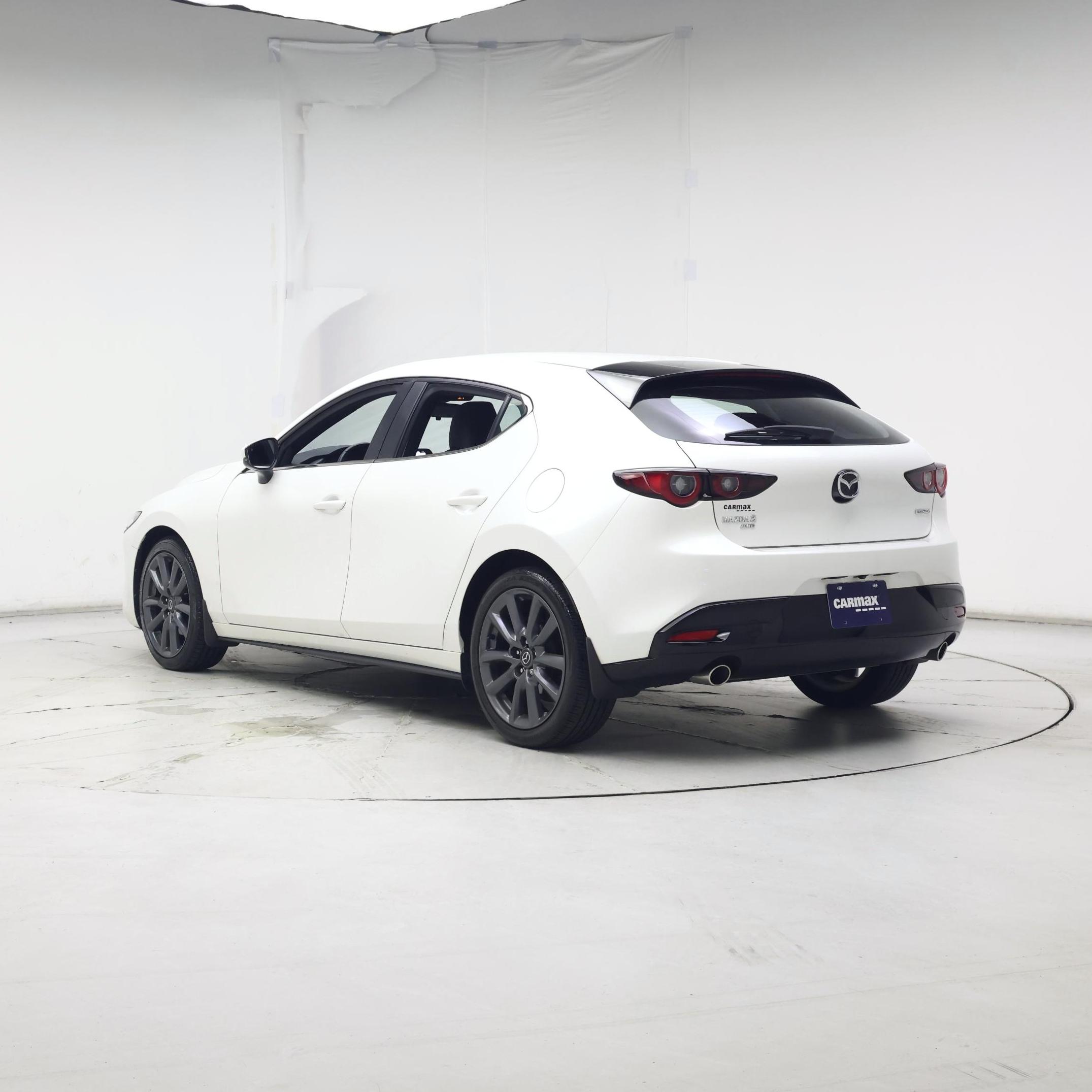 Thumbnail: 2022 Mazda Mazda3 - 2