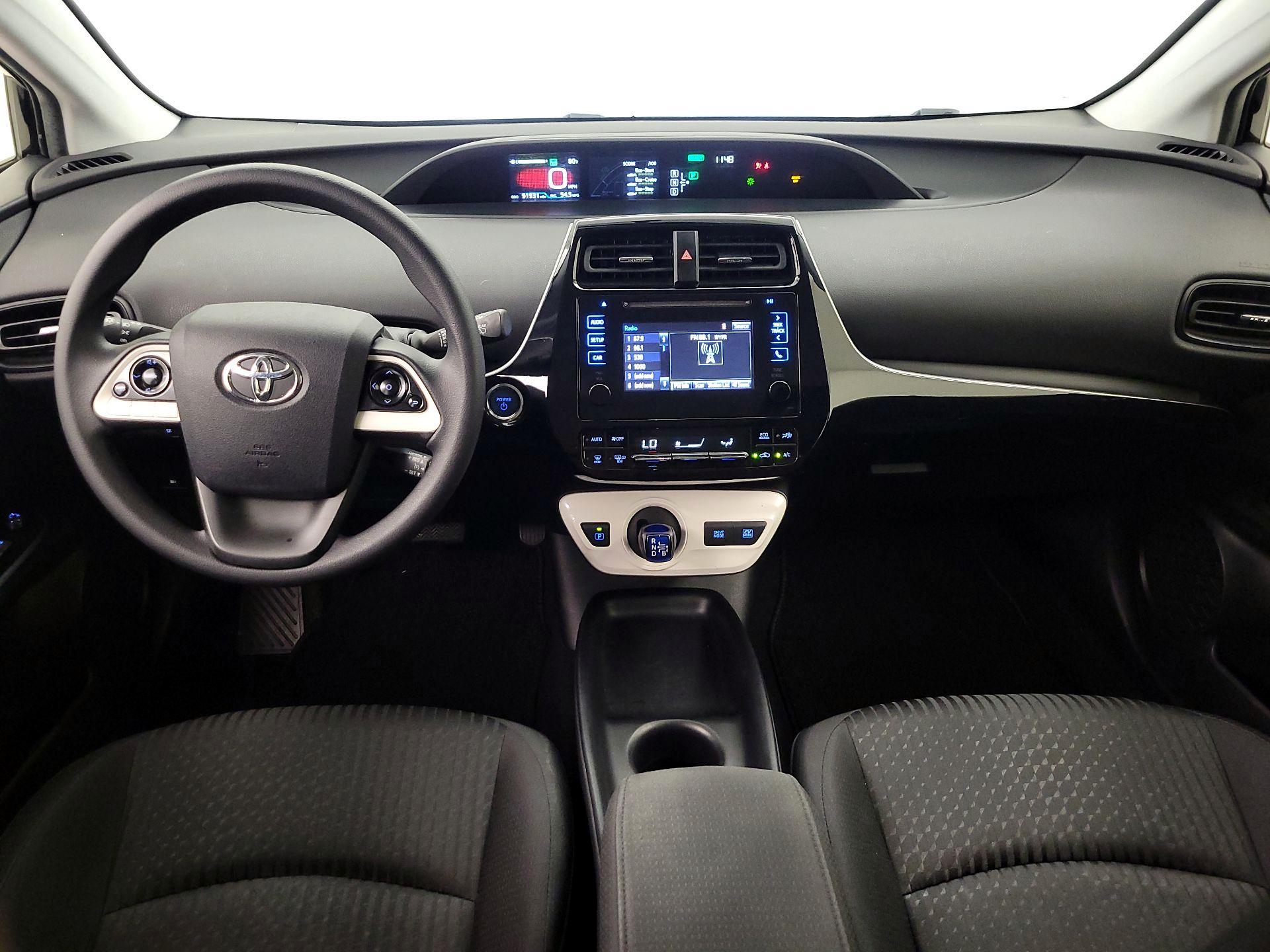 Thumbnail: 2016 Toyota Prius - 9