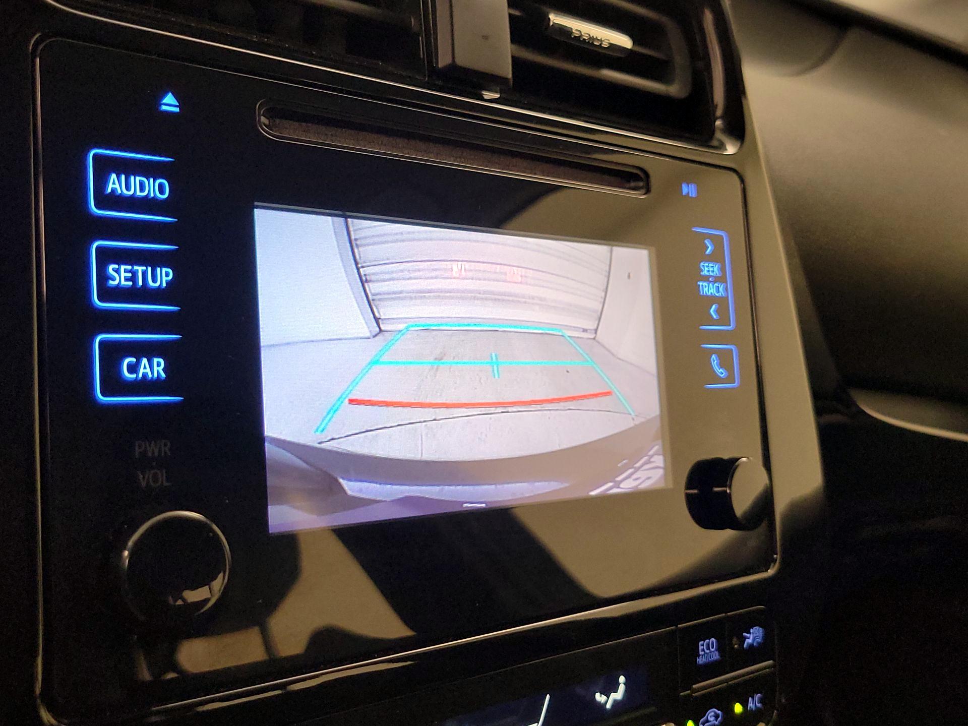 Thumbnail: 2016 Toyota Prius - 14