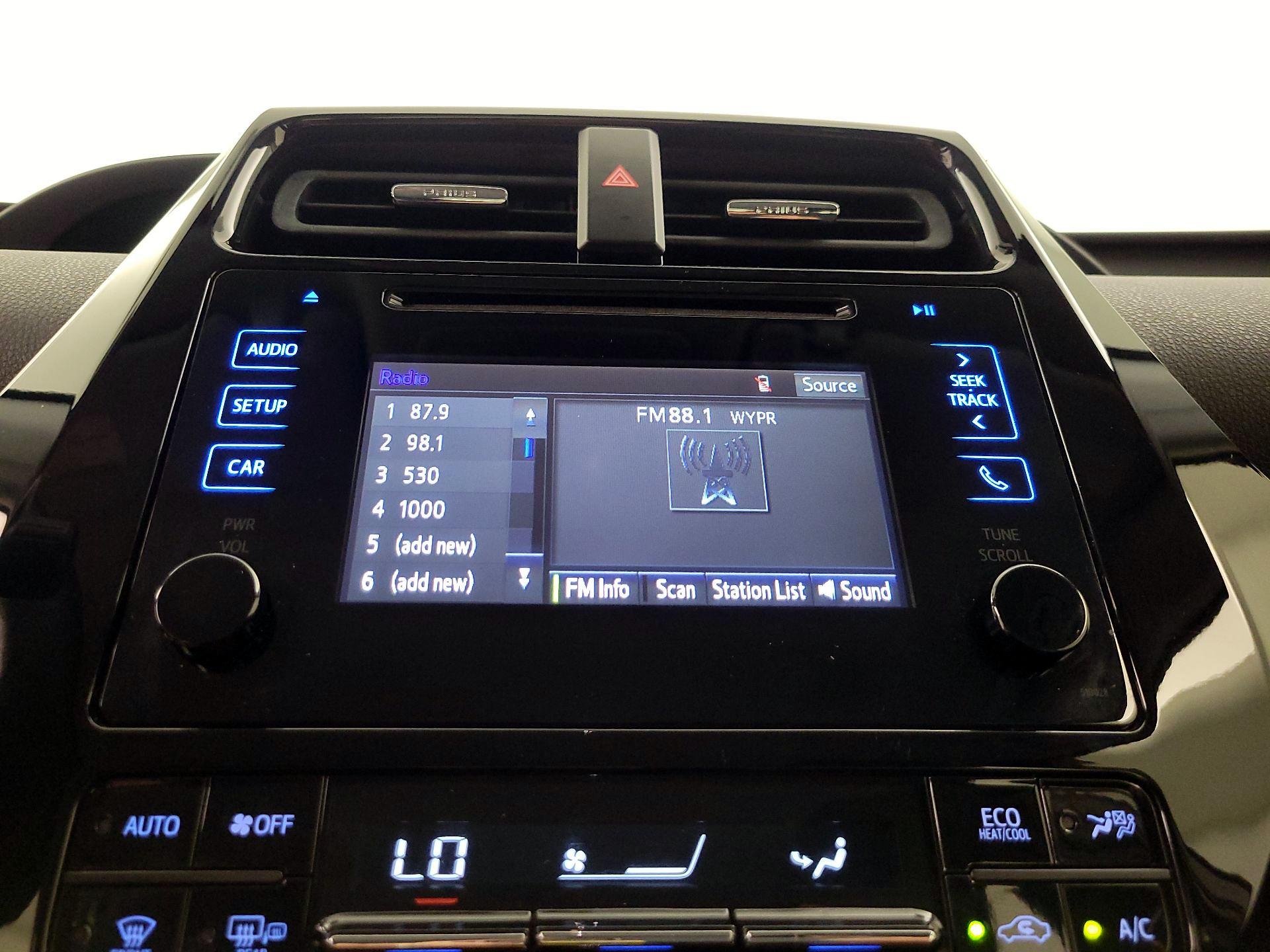 Thumbnail: 2016 Toyota Prius - 15