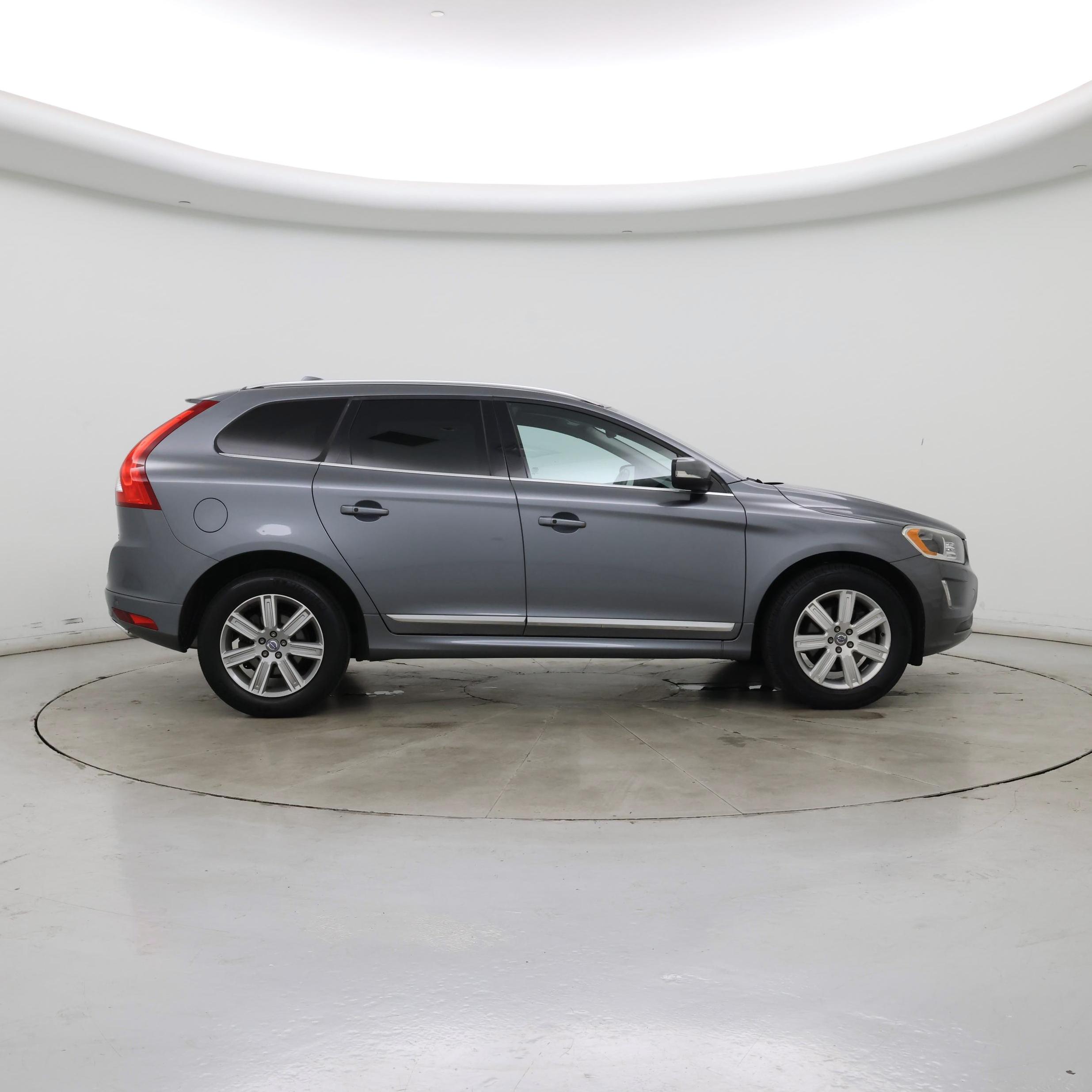 Thumbnail: 2017 Volvo XC60 - 7