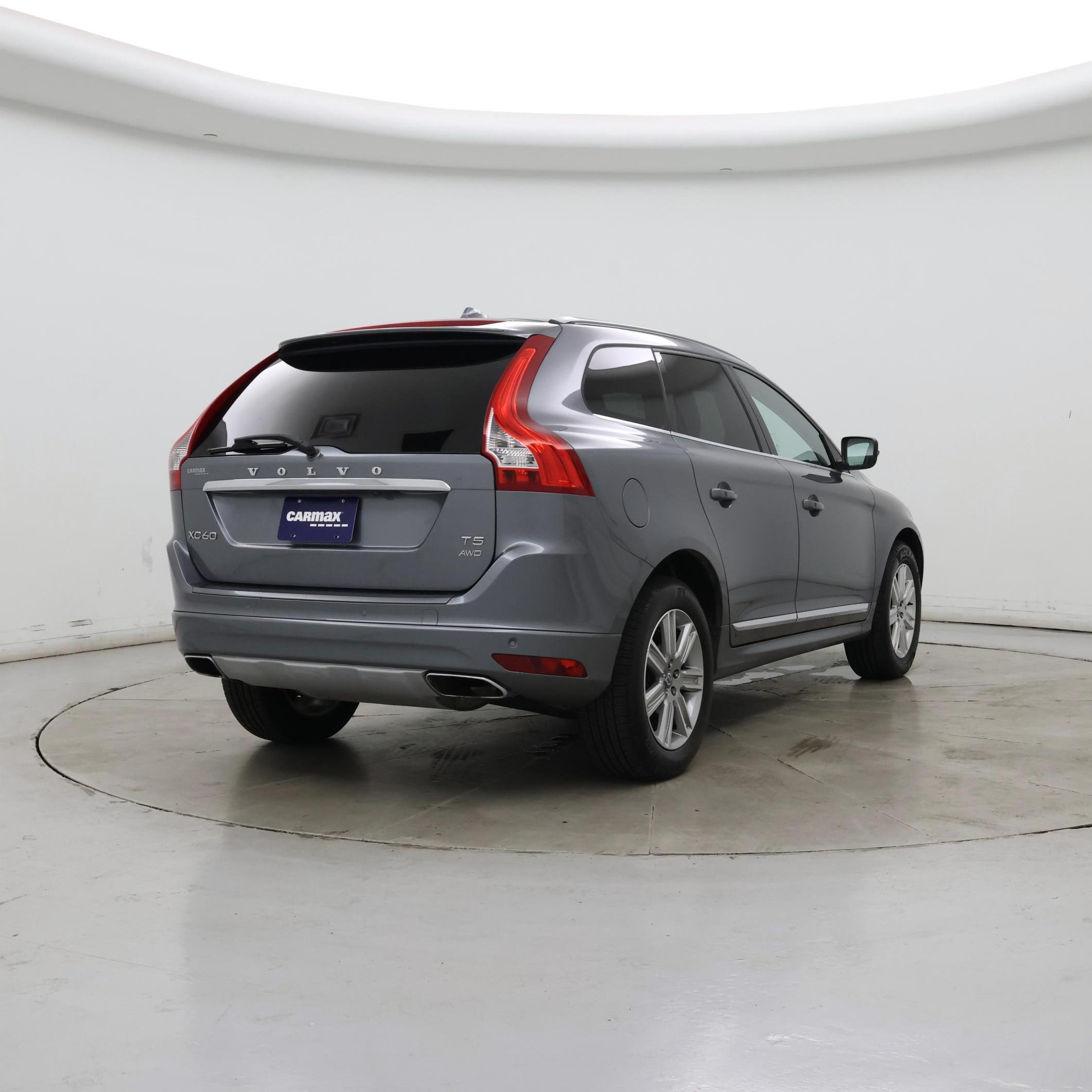 Thumbnail: 2017 Volvo XC60 - 8