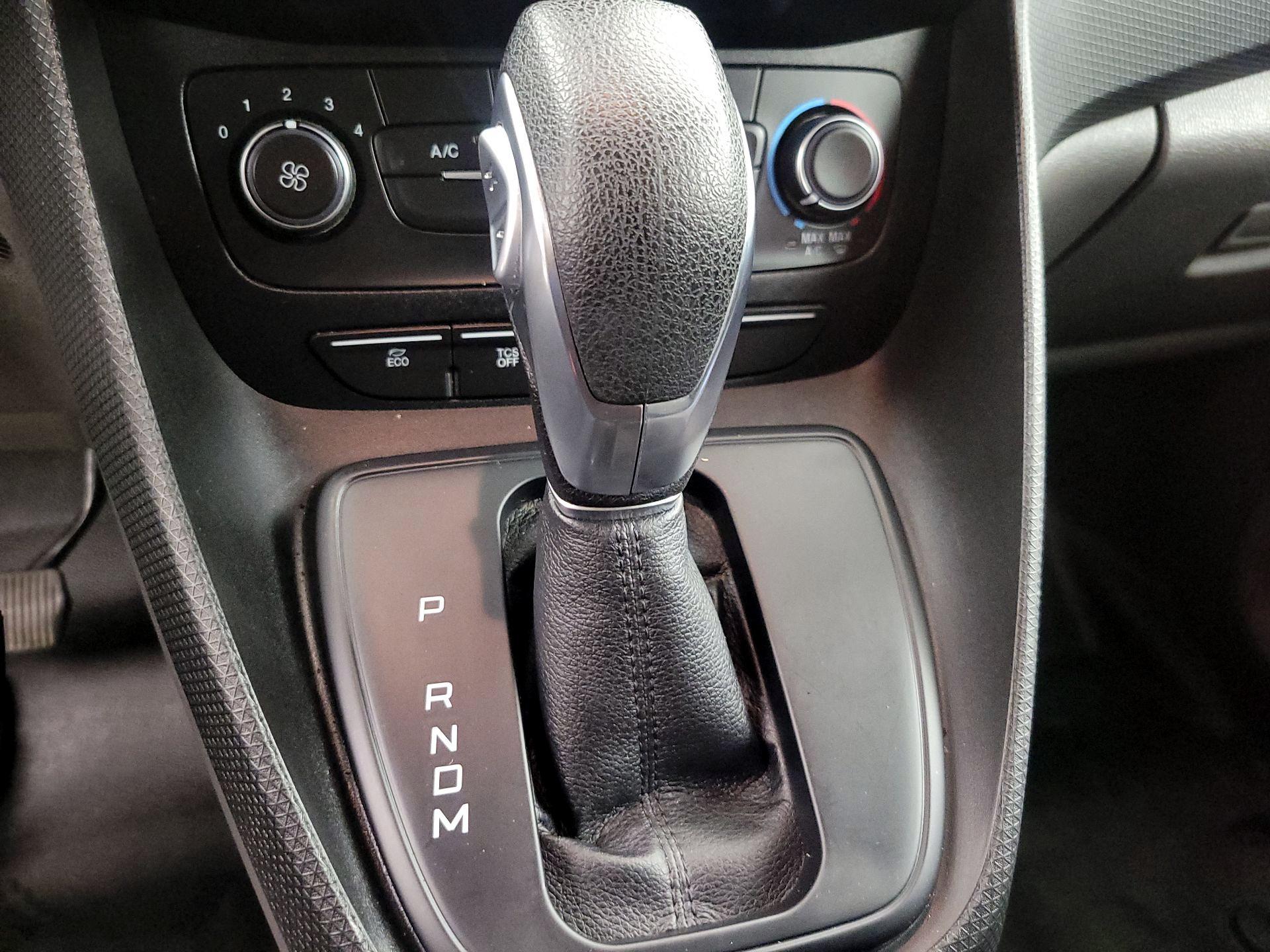 Thumbnail: 2019 Ford Transit Series - 17
