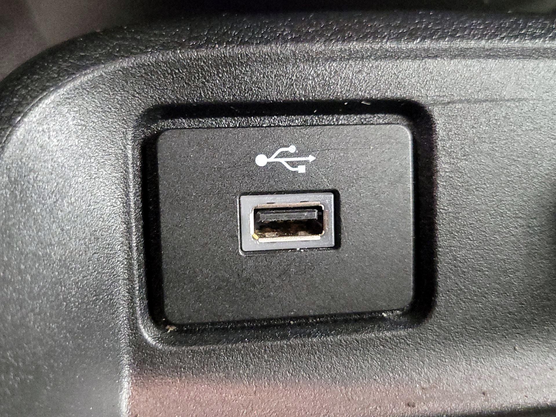 Thumbnail: 2019 Ford Transit Series - 18