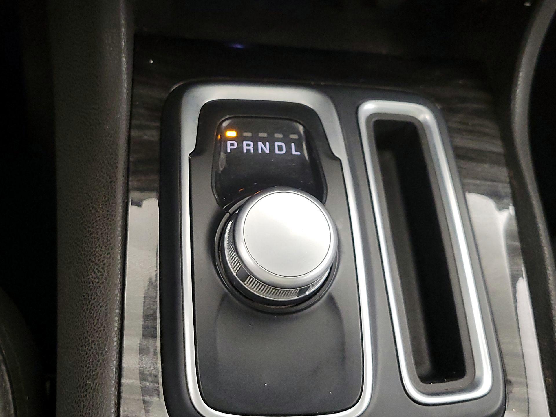 Thumbnail: 2016 Chrysler 300 - 18