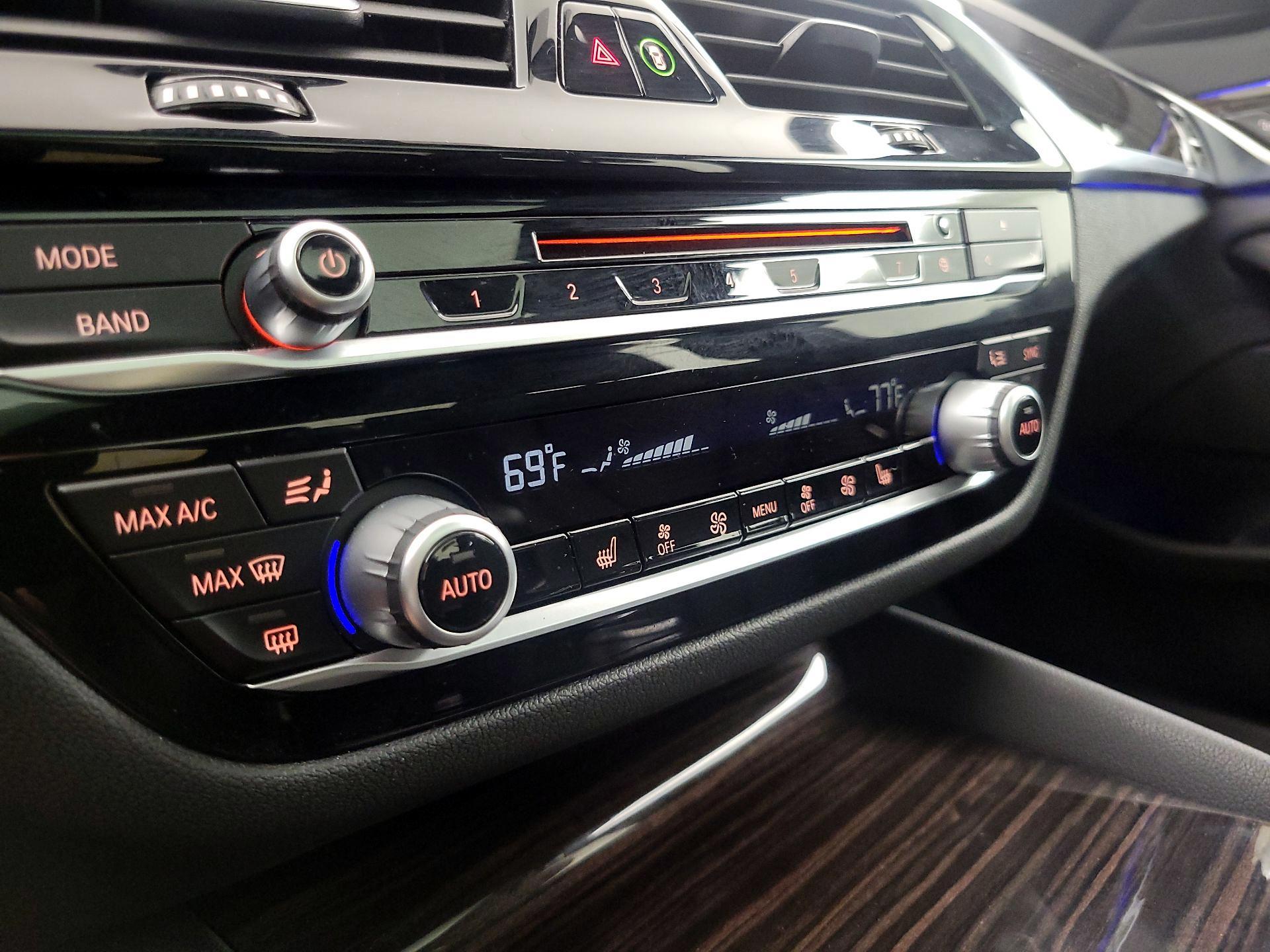 Thumbnail: 2019 BMW 5 Series - 17