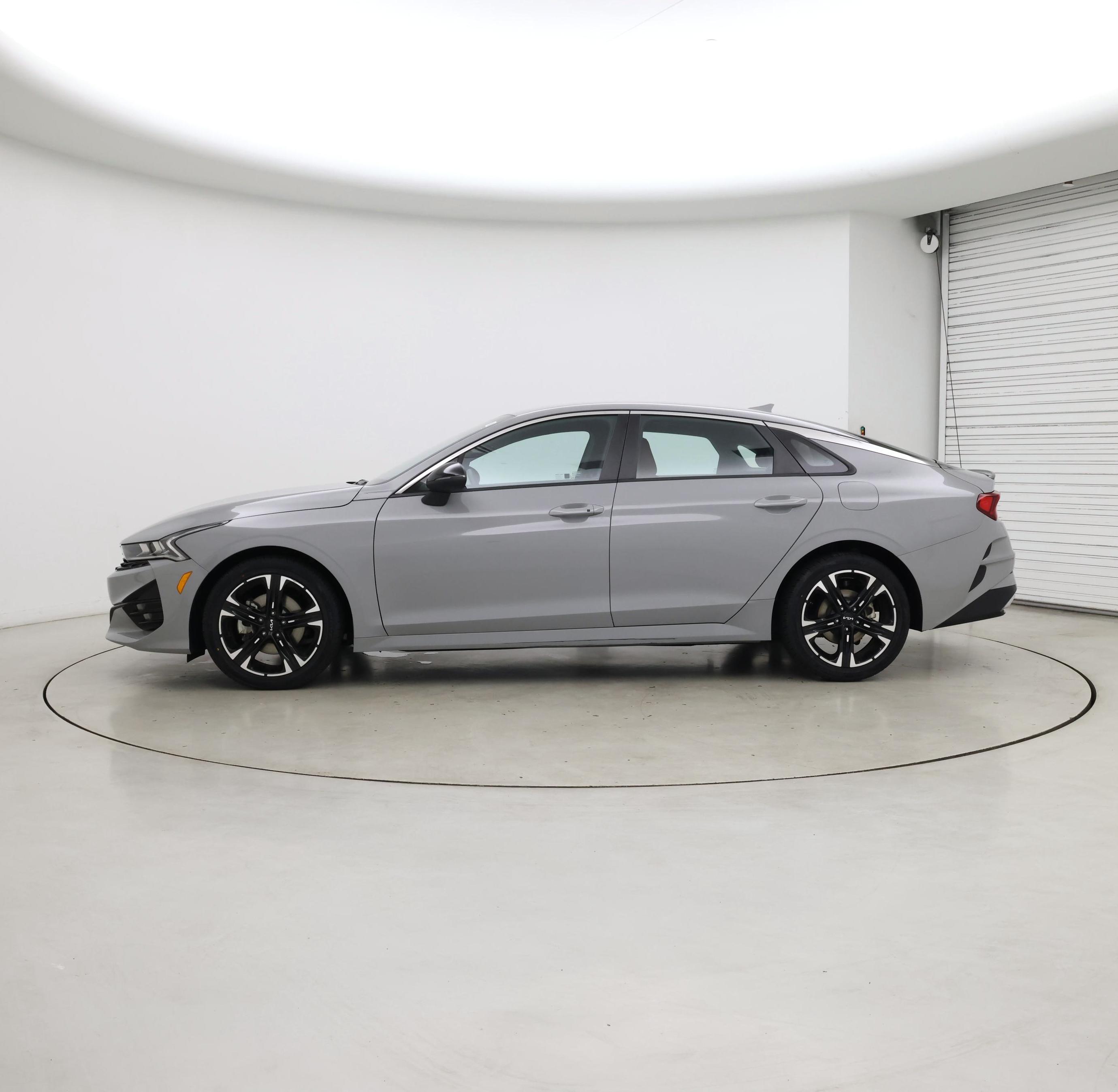 Thumbnail: 2023 Kia K5 - 3