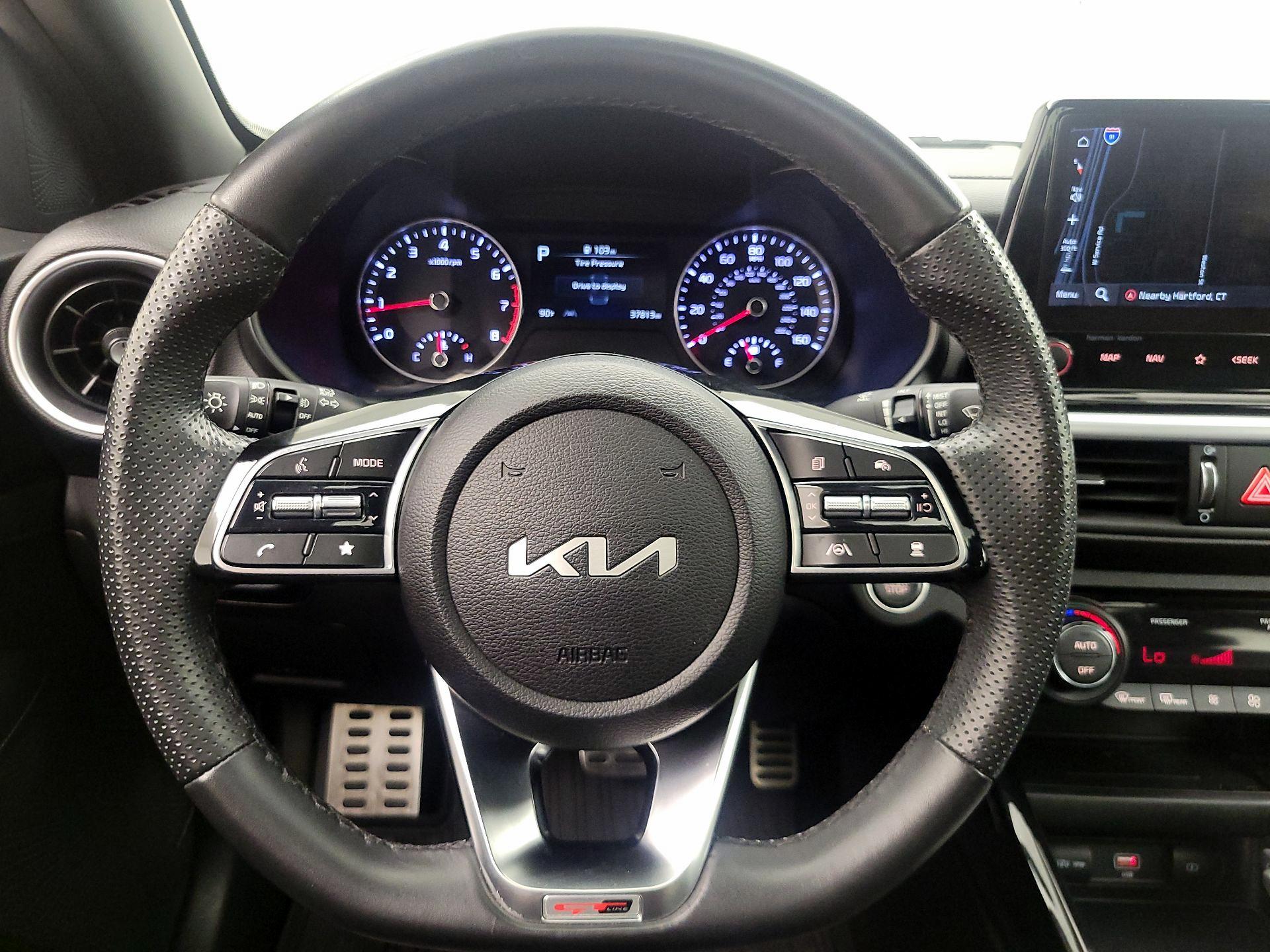 Thumbnail: 2023 Kia Forte - 10