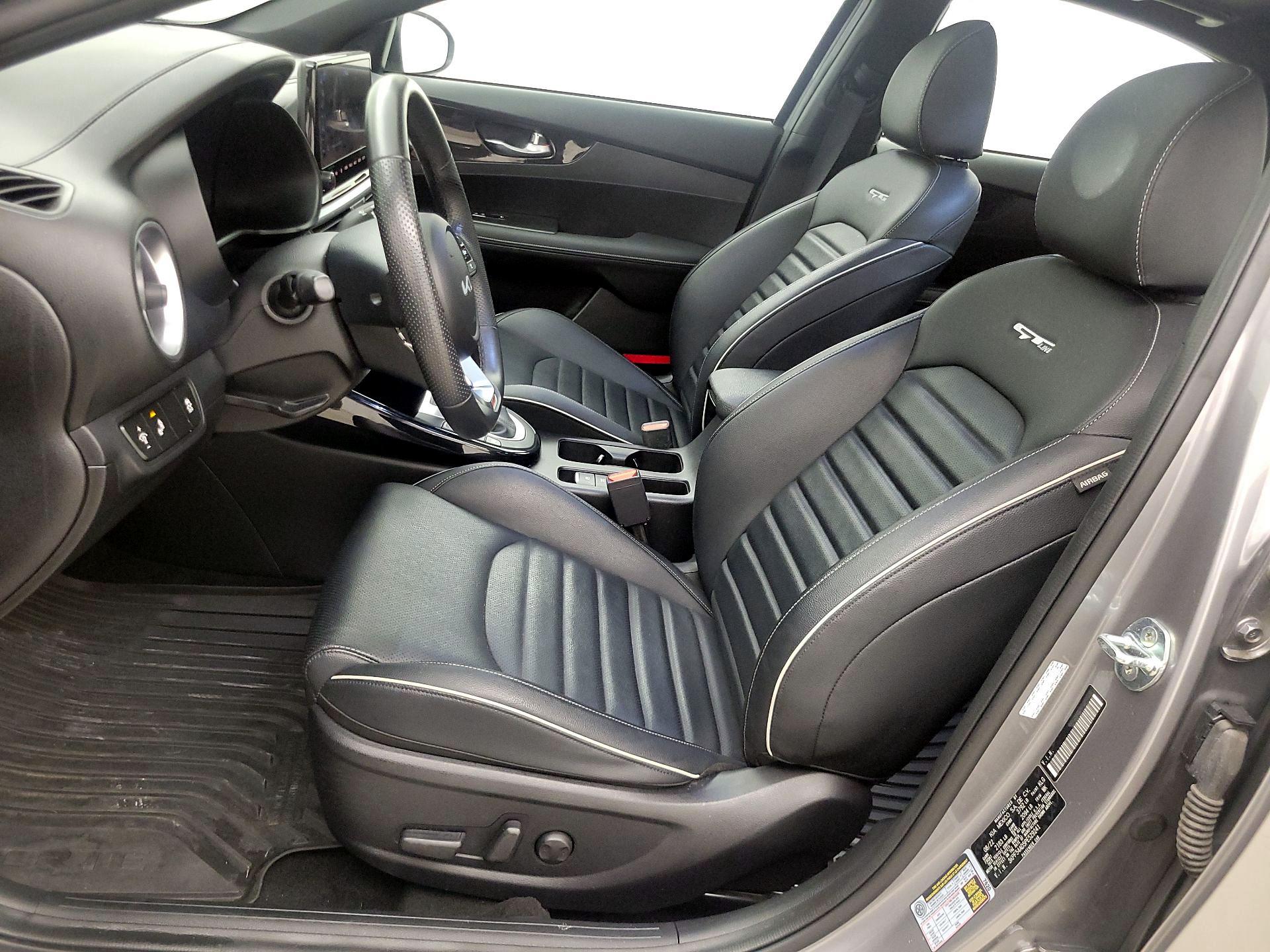 Thumbnail: 2023 Kia Forte - 11