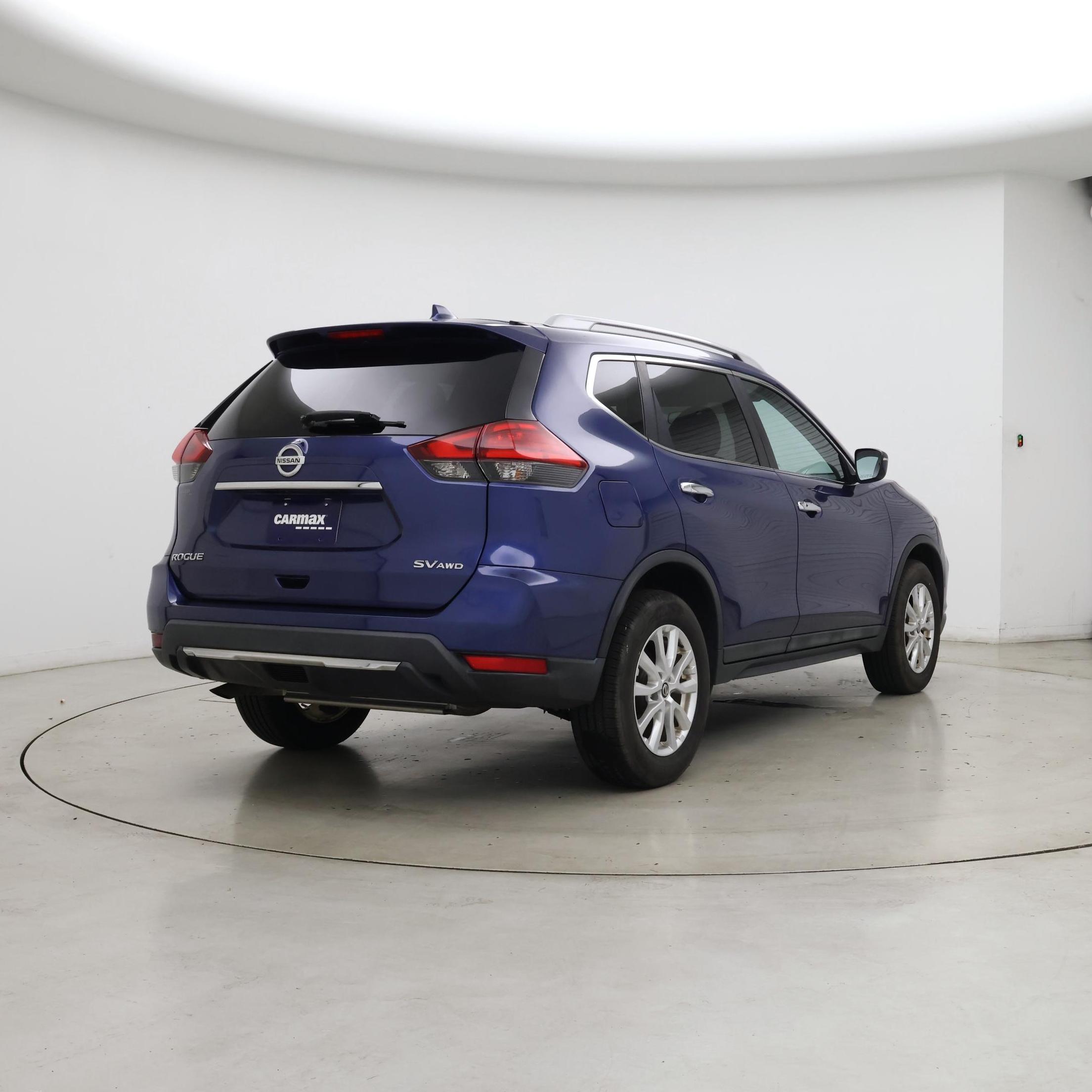 Thumbnail: 2017 Nissan Rogue - 8