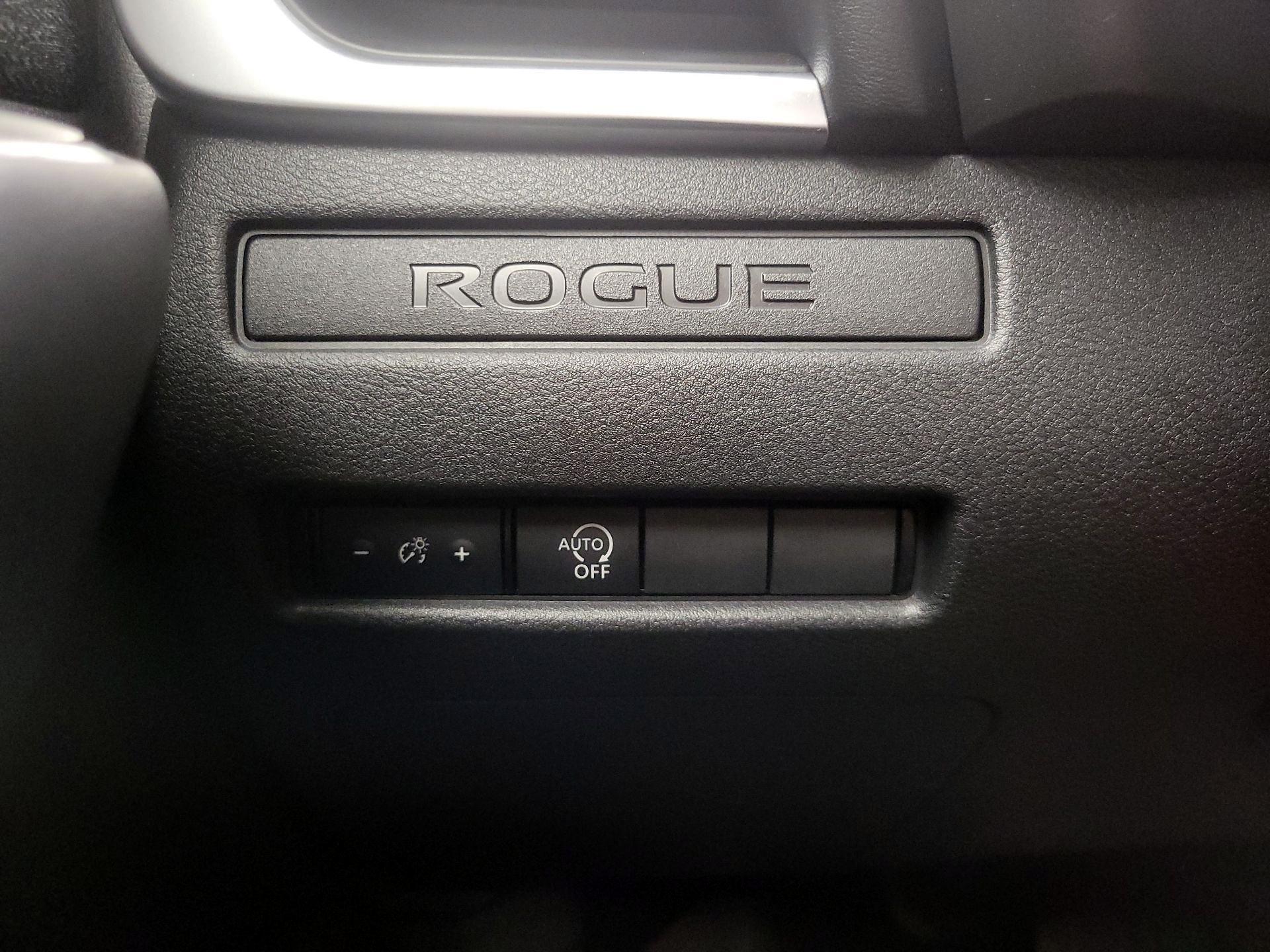 Thumbnail: 2023 Nissan Rogue - 13