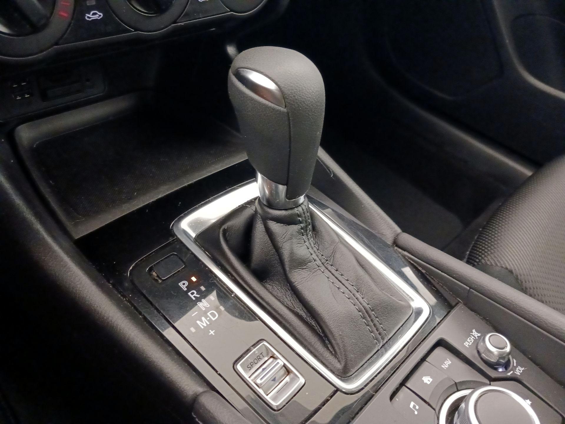 Thumbnail: 2017 Mazda Mazda3 - 17