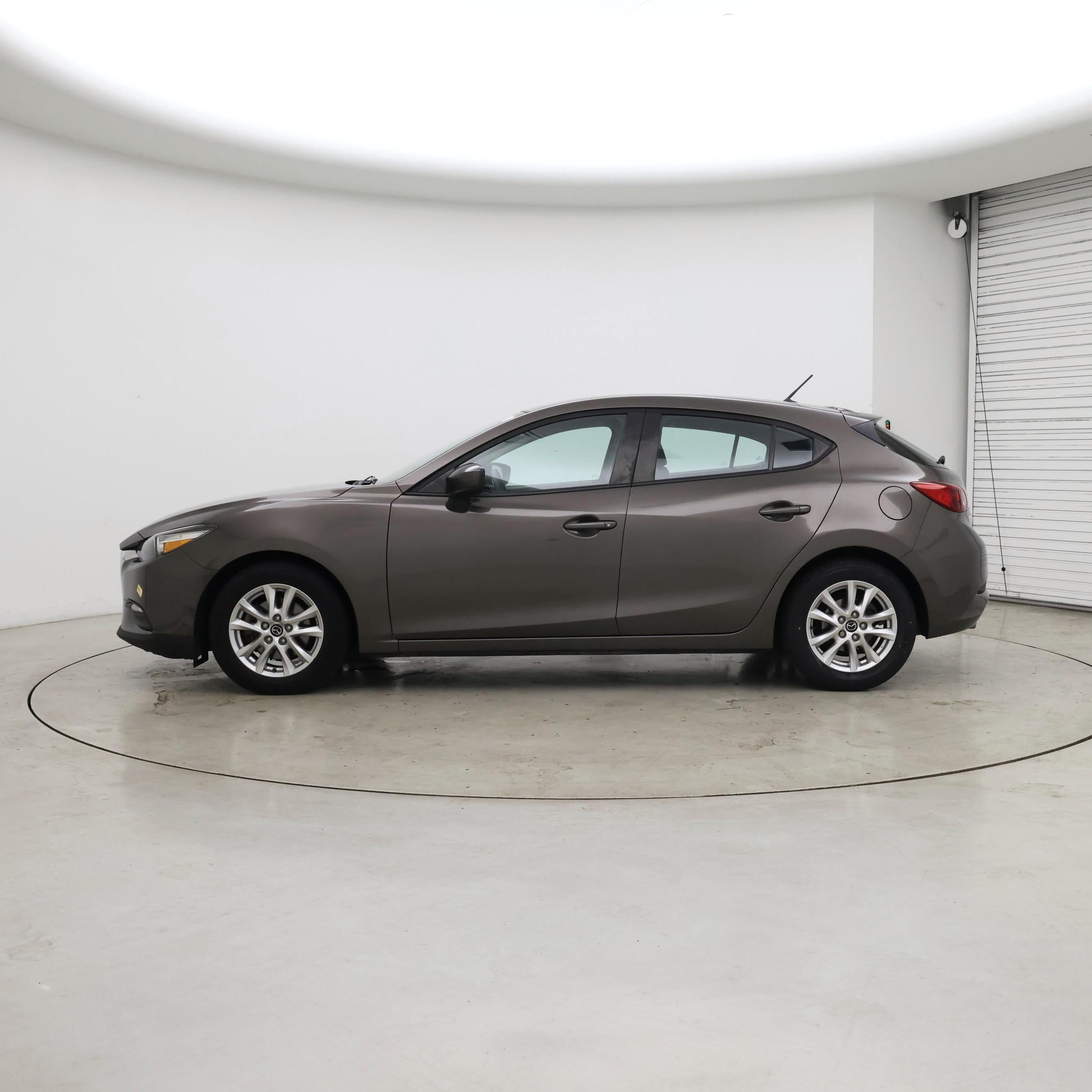 Thumbnail: 2017 Mazda Mazda3 - 3