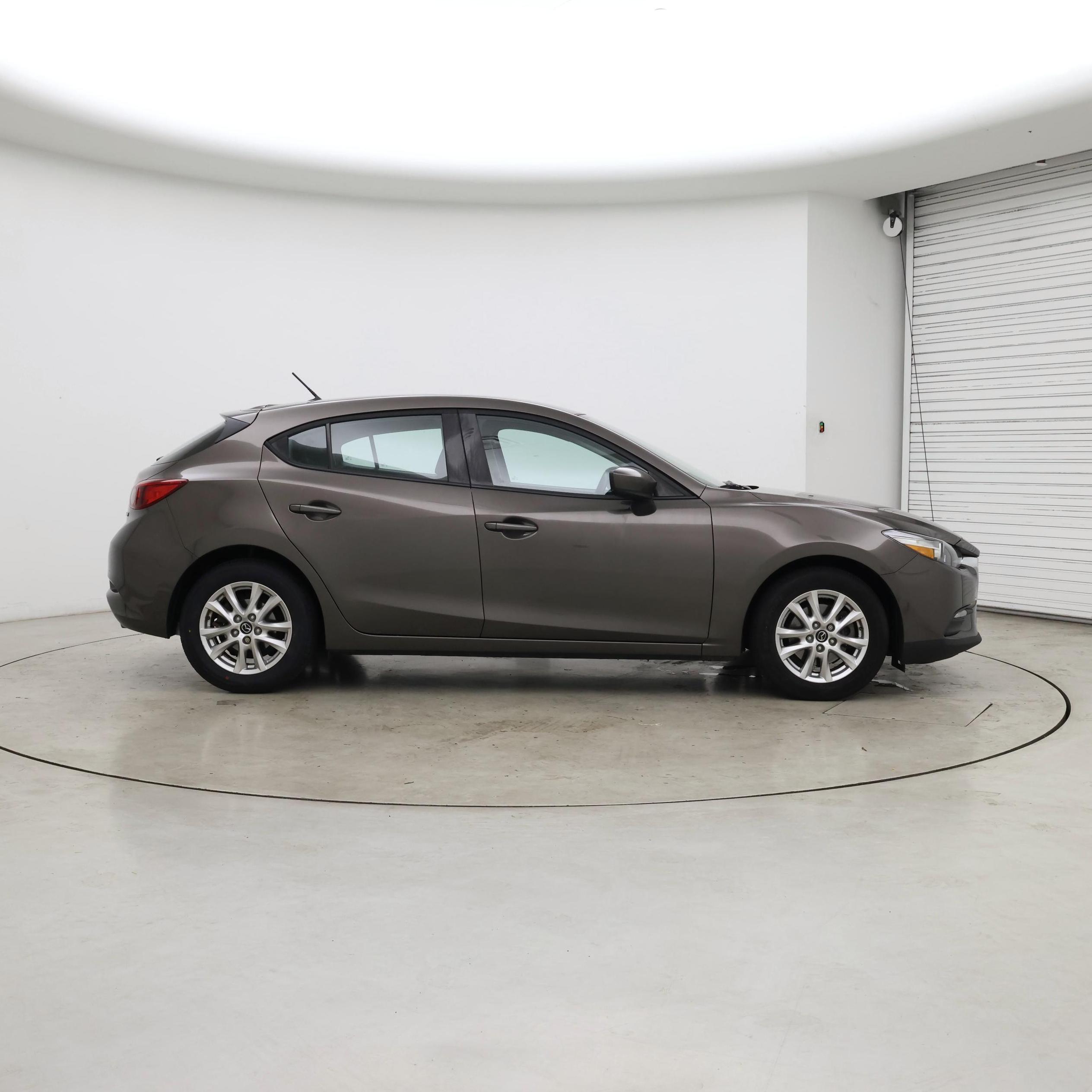 Thumbnail: 2017 Mazda Mazda3 - 7