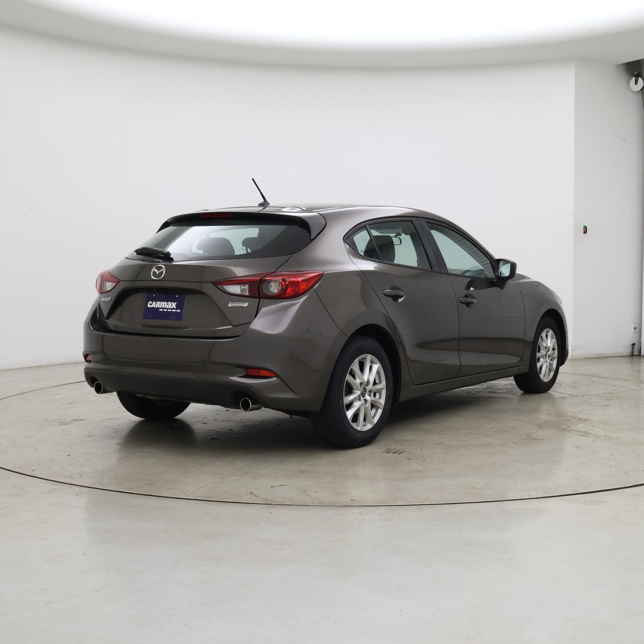 Thumbnail: 2017 Mazda Mazda3 - 8