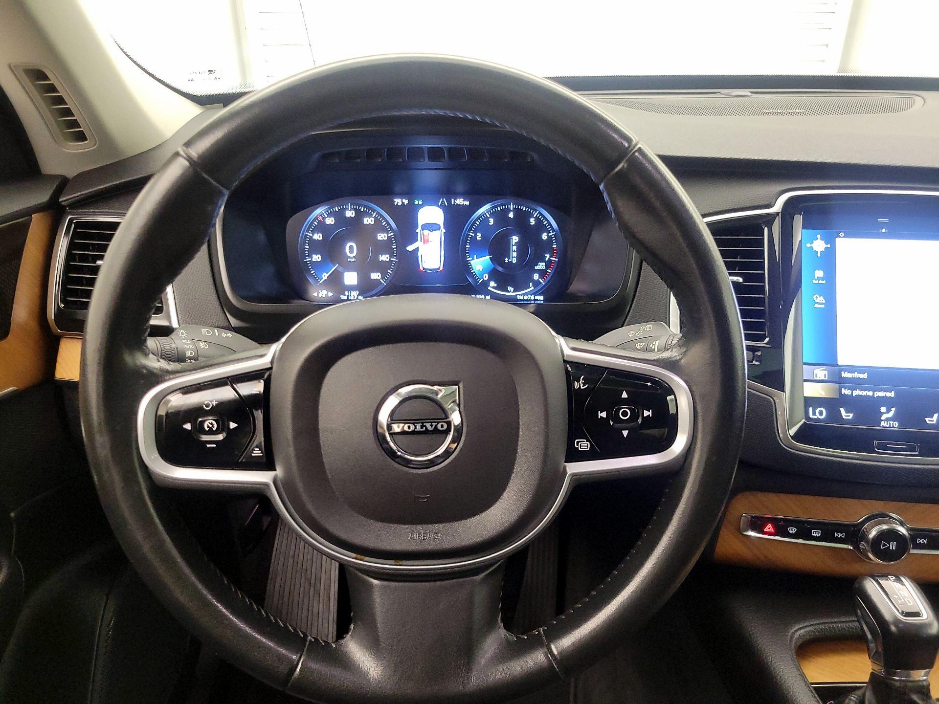Thumbnail: 2021 Volvo XC90 - 10