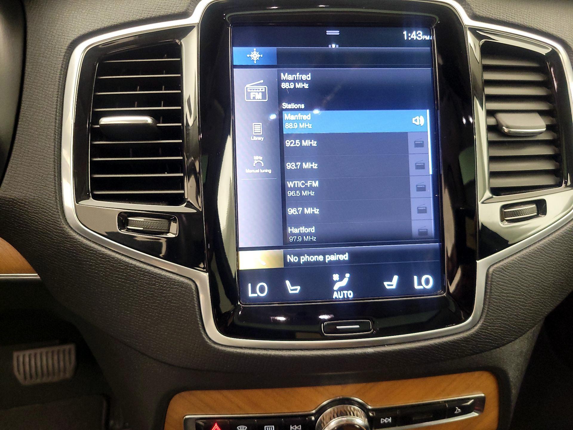Thumbnail: 2021 Volvo XC90 - 16