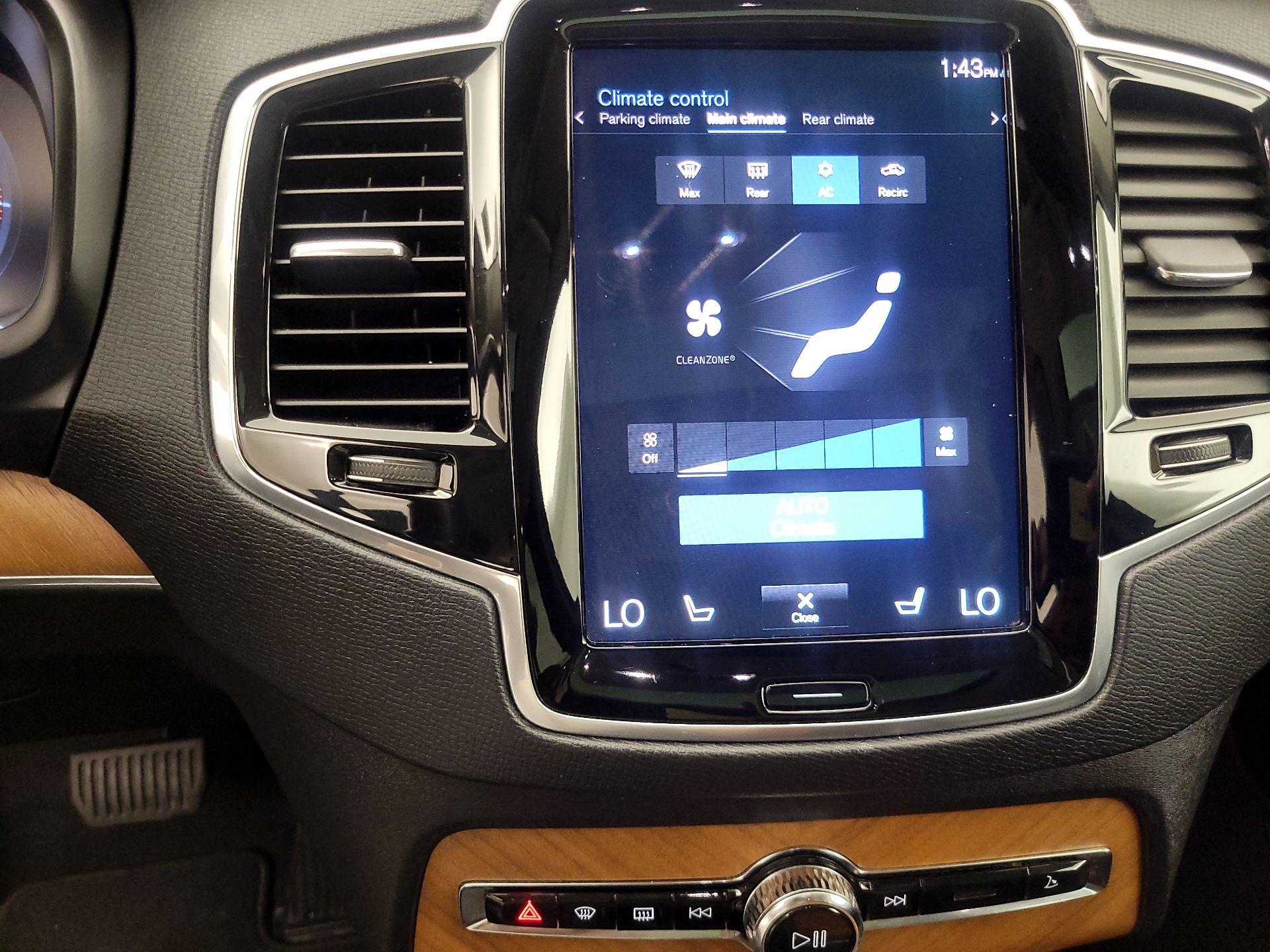Thumbnail: 2021 Volvo XC90 - 17