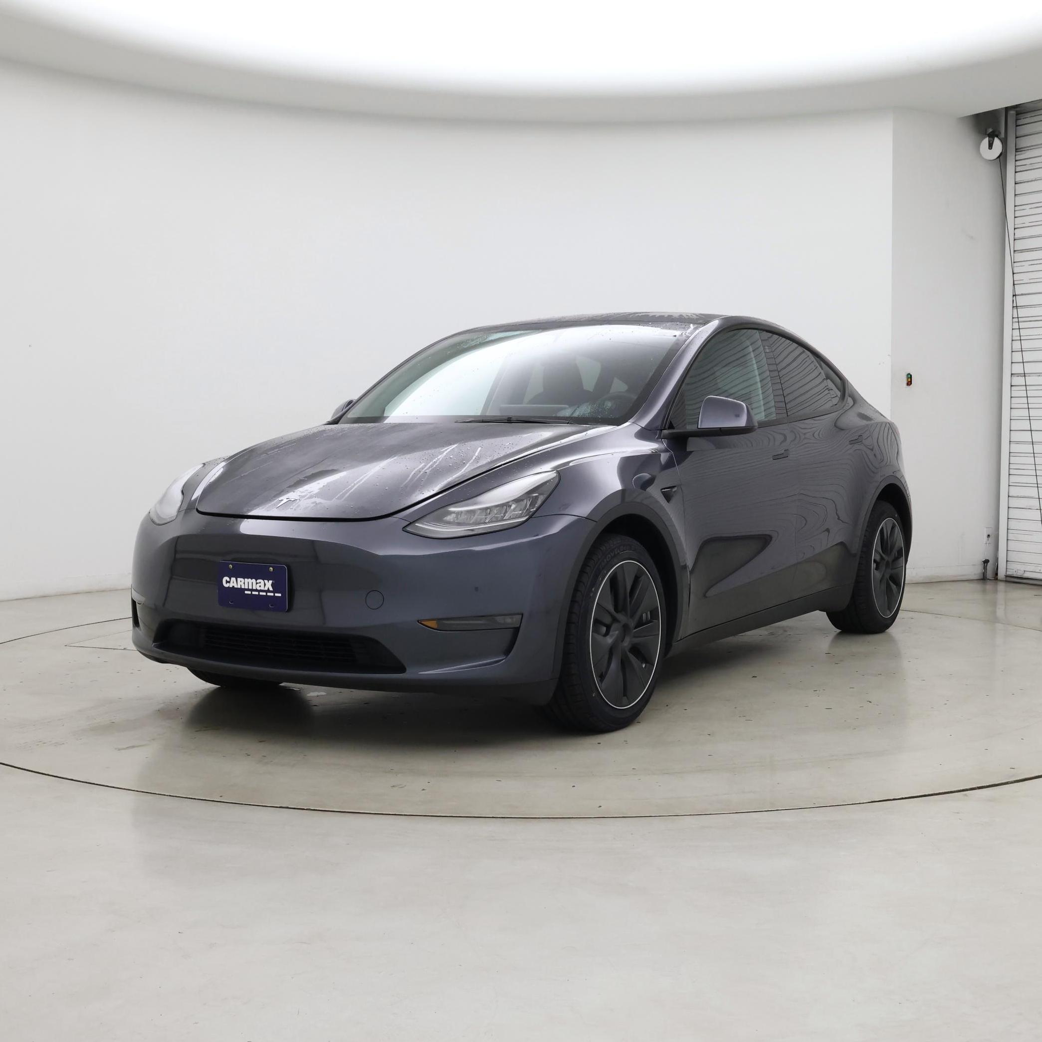 Thumbnail: 2023 Tesla Model Y - 4