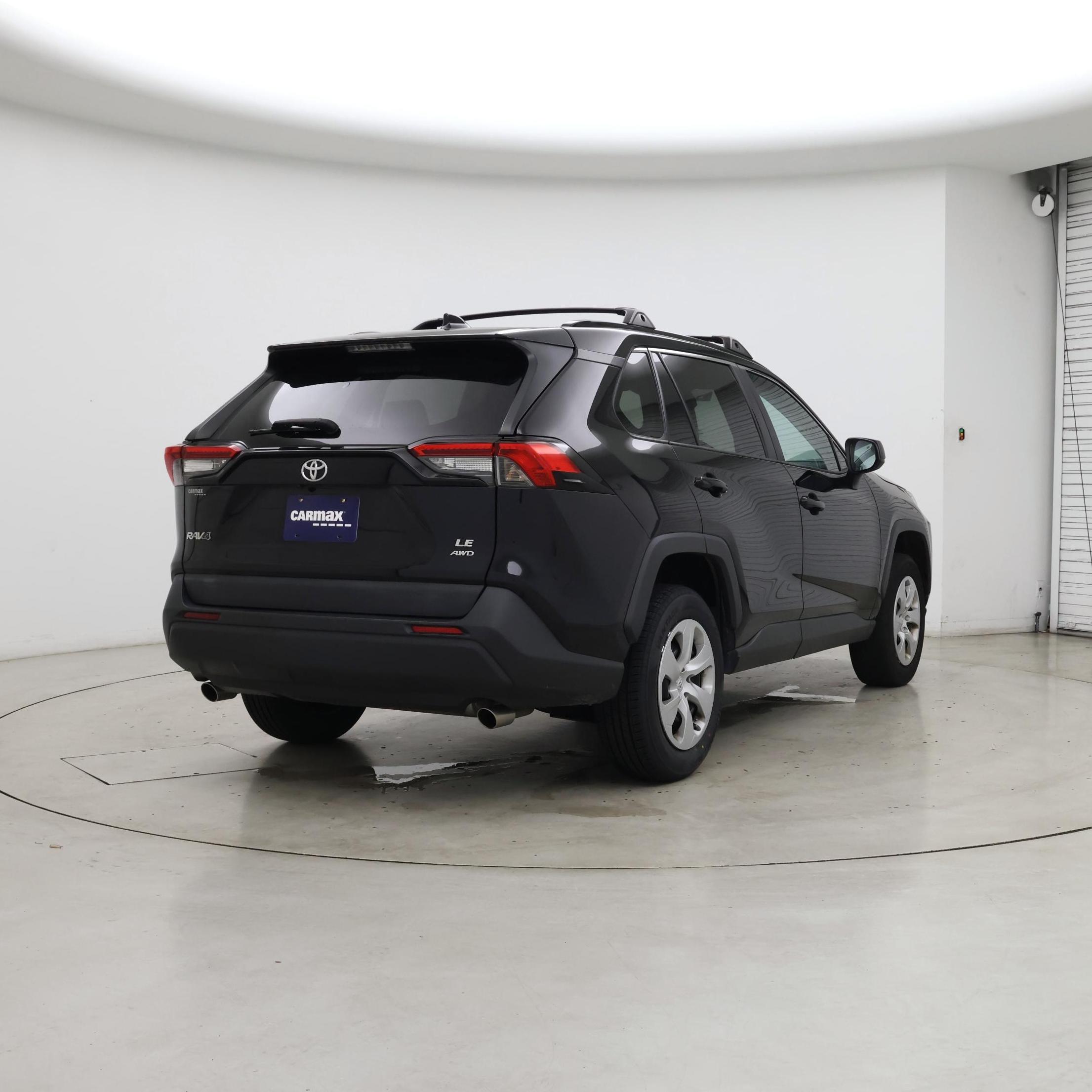 Thumbnail: 2021 Toyota RAV4 - 8