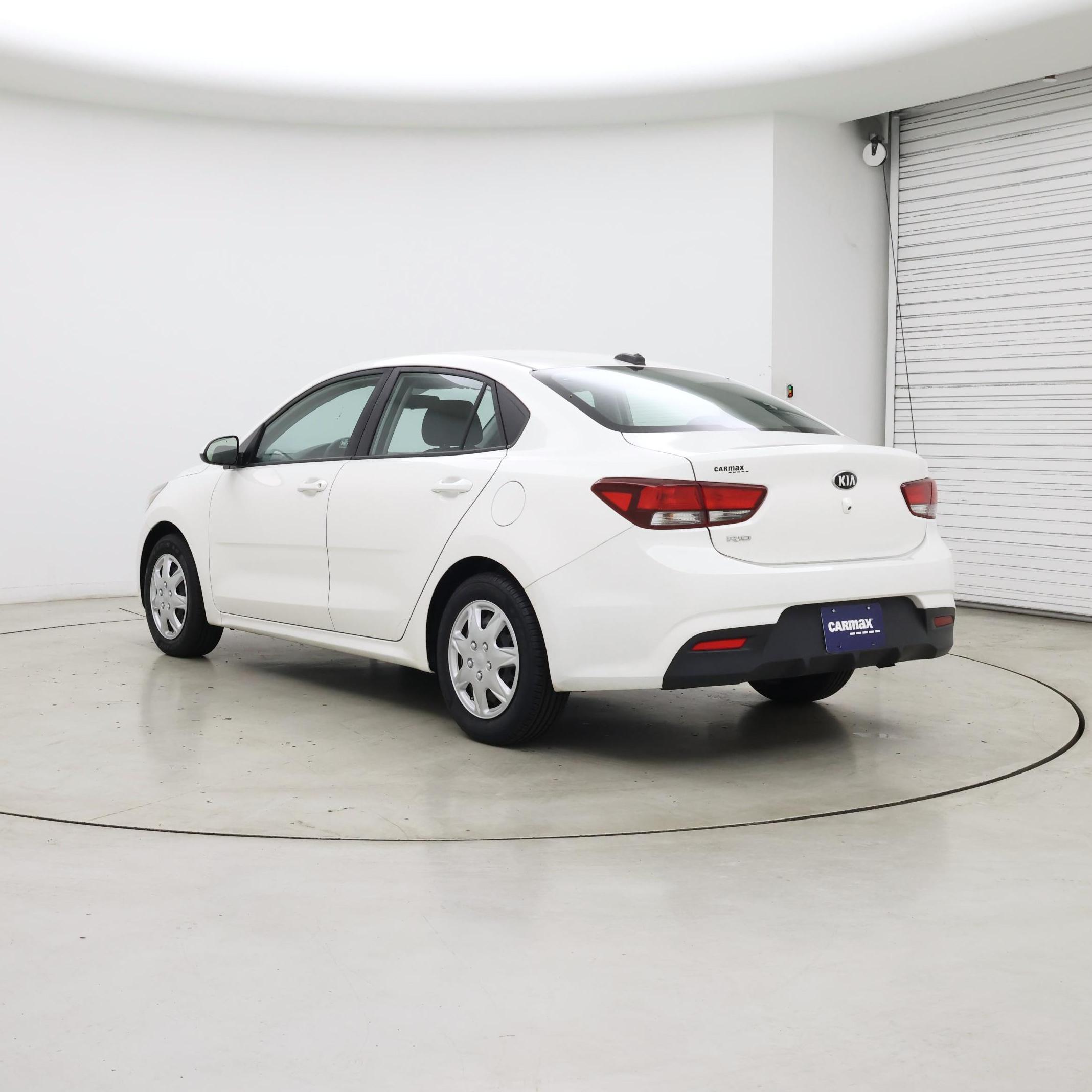 Thumbnail: 2020 Kia Rio - 2