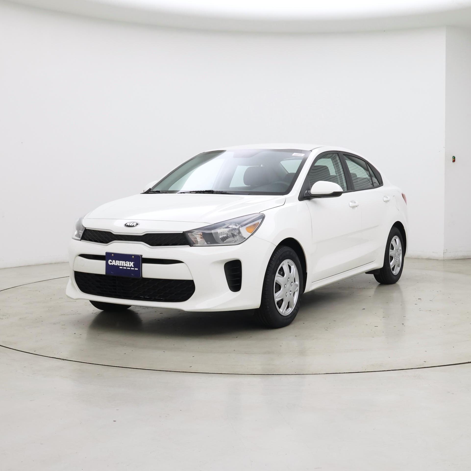 Thumbnail: 2020 Kia Rio - 4