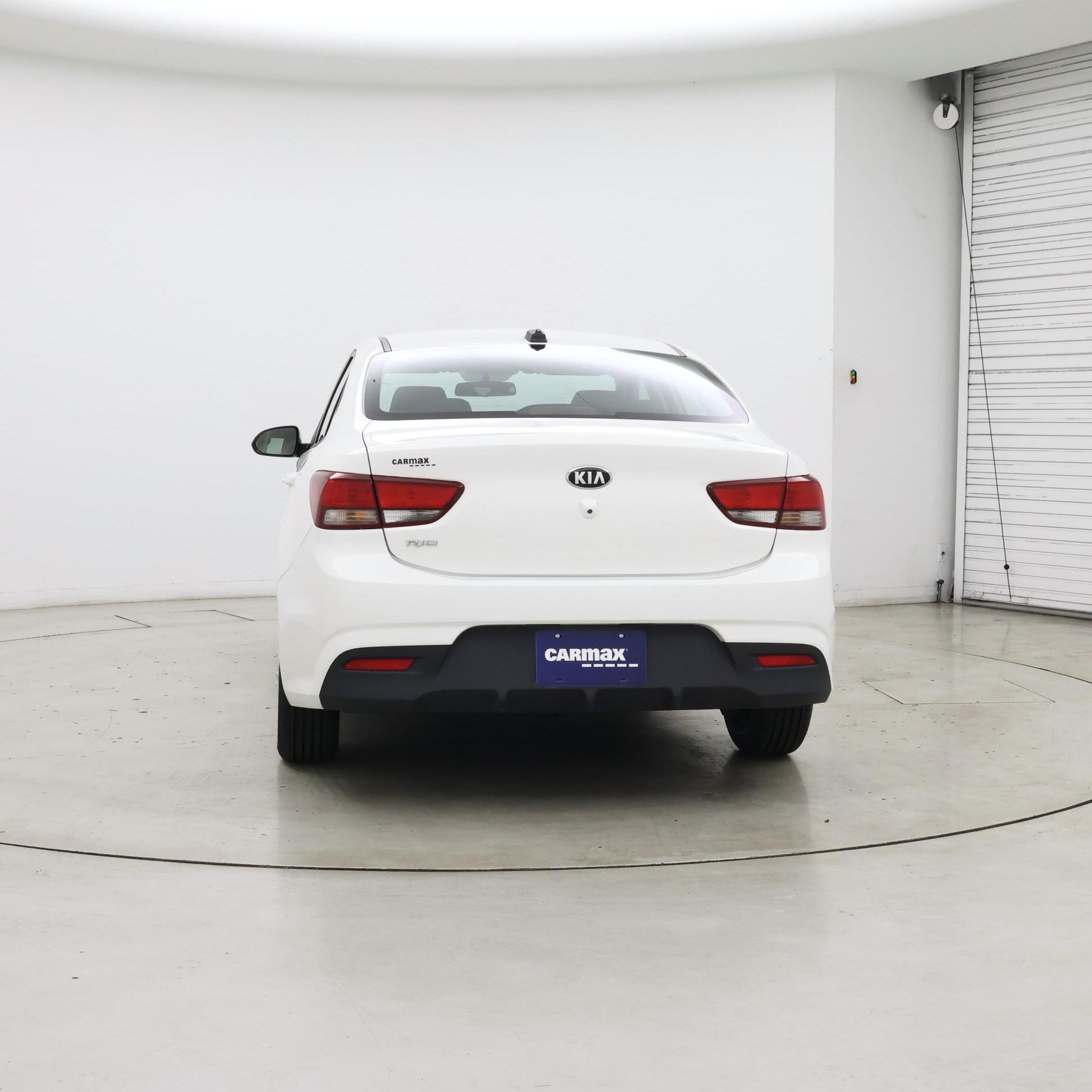 Thumbnail: 2020 Kia Rio - 6
