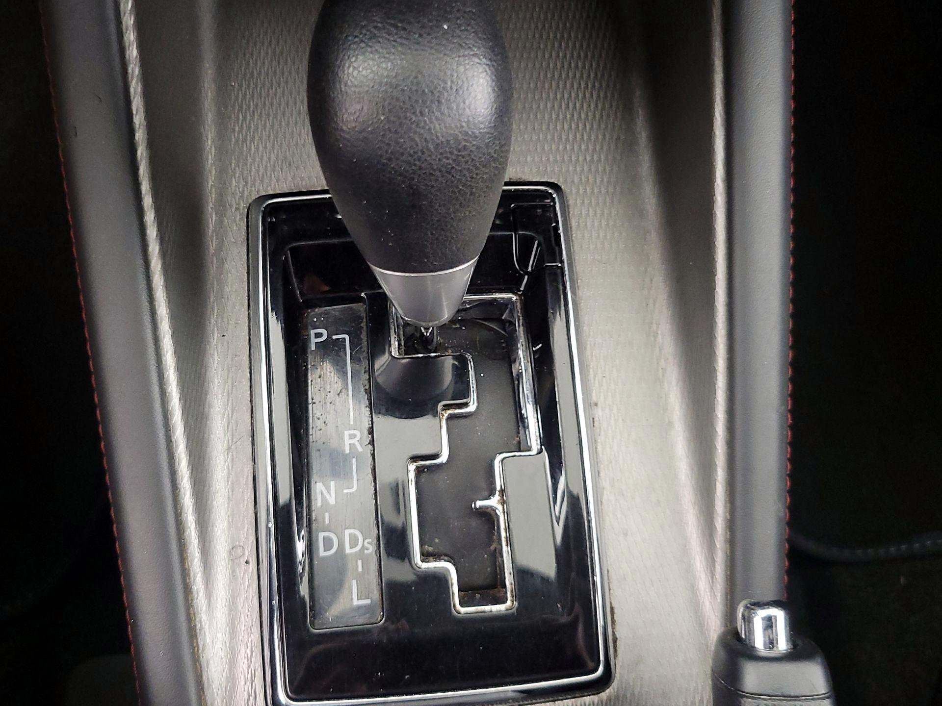 Thumbnail: 2019 Mitsubishi Outlander Sport - 16