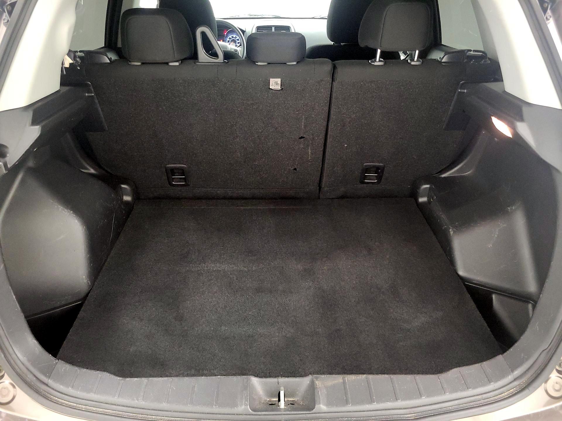 Thumbnail: 2019 Mitsubishi Outlander Sport - 19